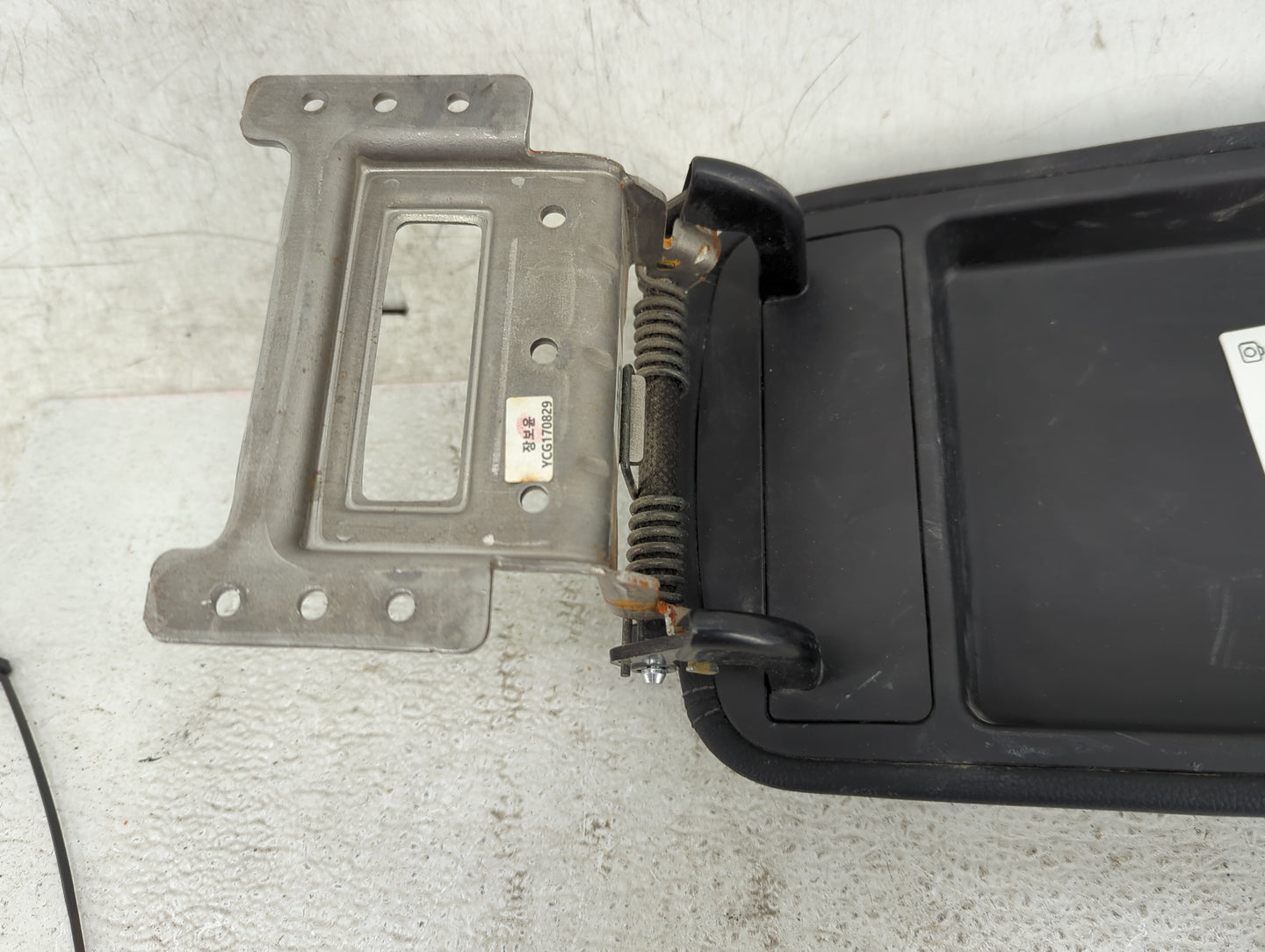 2018 Kia Optima Center Console Armrest Cover Lid Fits OEM Used Auto Parts - Oemusedautoparts1.com