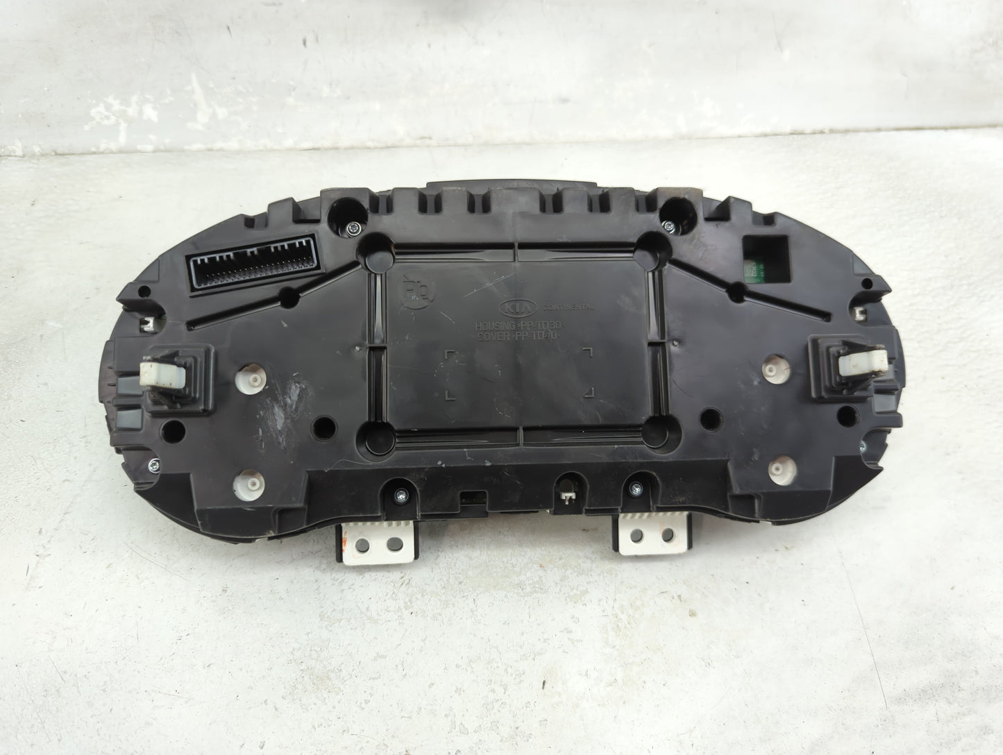 2016-2018 Kia Optima Instrument Cluster Speedometer Gauges P/N:94001-D5500 Miles:53K Fits Fits 2016 2017 2018 OEM Used Auto 