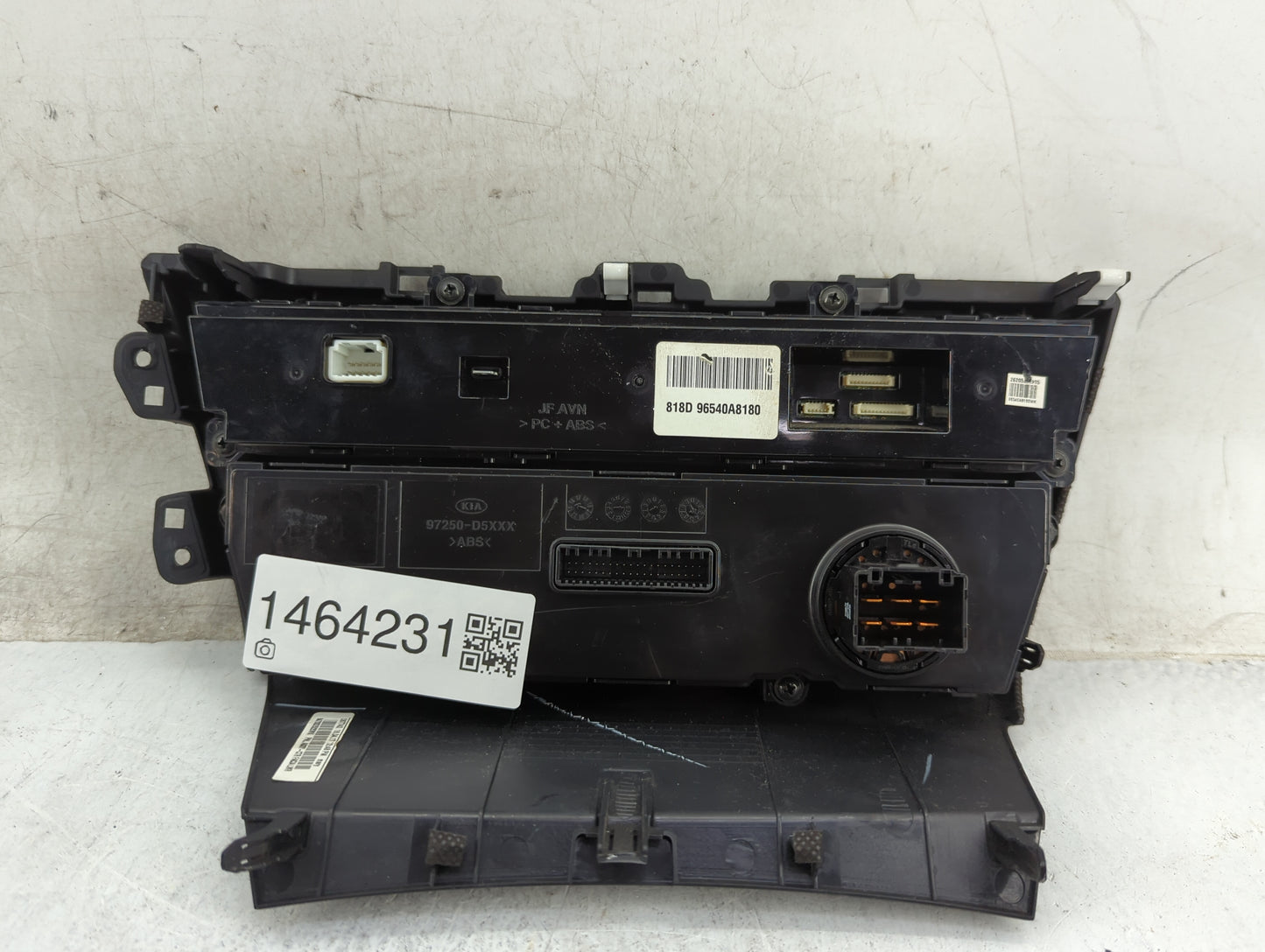 2016-2019 Kia Optima Radio Control Panel 1464231 - Oemusedautoparts1.com