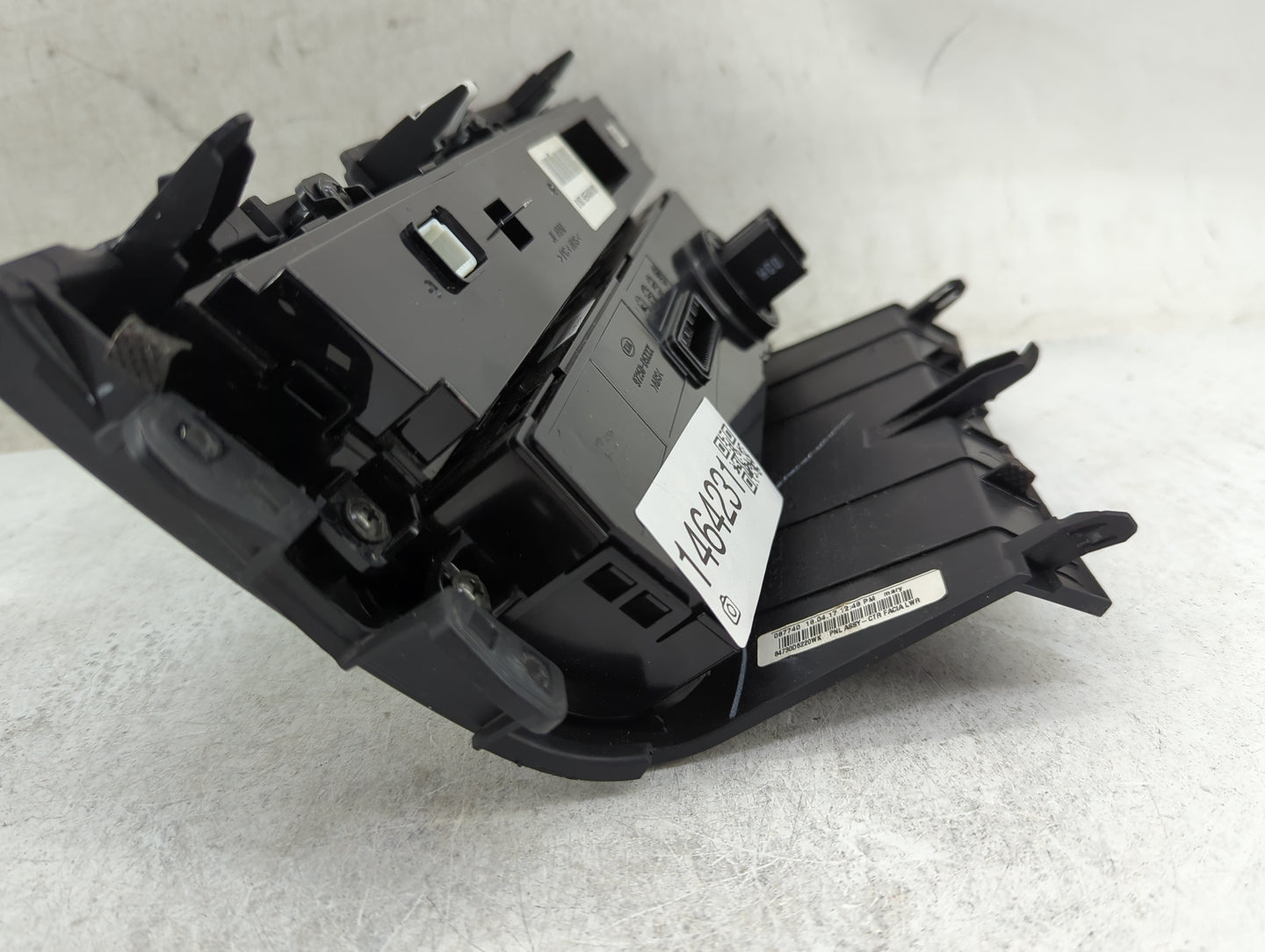 2016-2019 Kia Optima Radio Control Panel 1464231 - Oemusedautoparts1.com