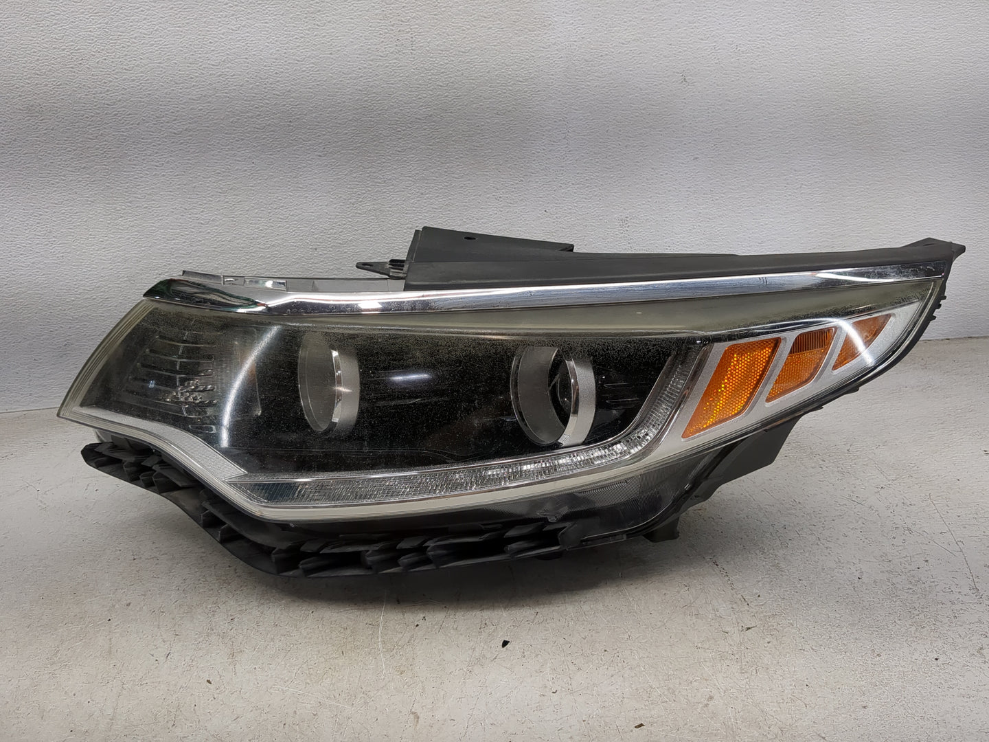 2018 Kia Optima Driver Left Oem Head Light Headlight Lamp - Oemusedautoparts1.com