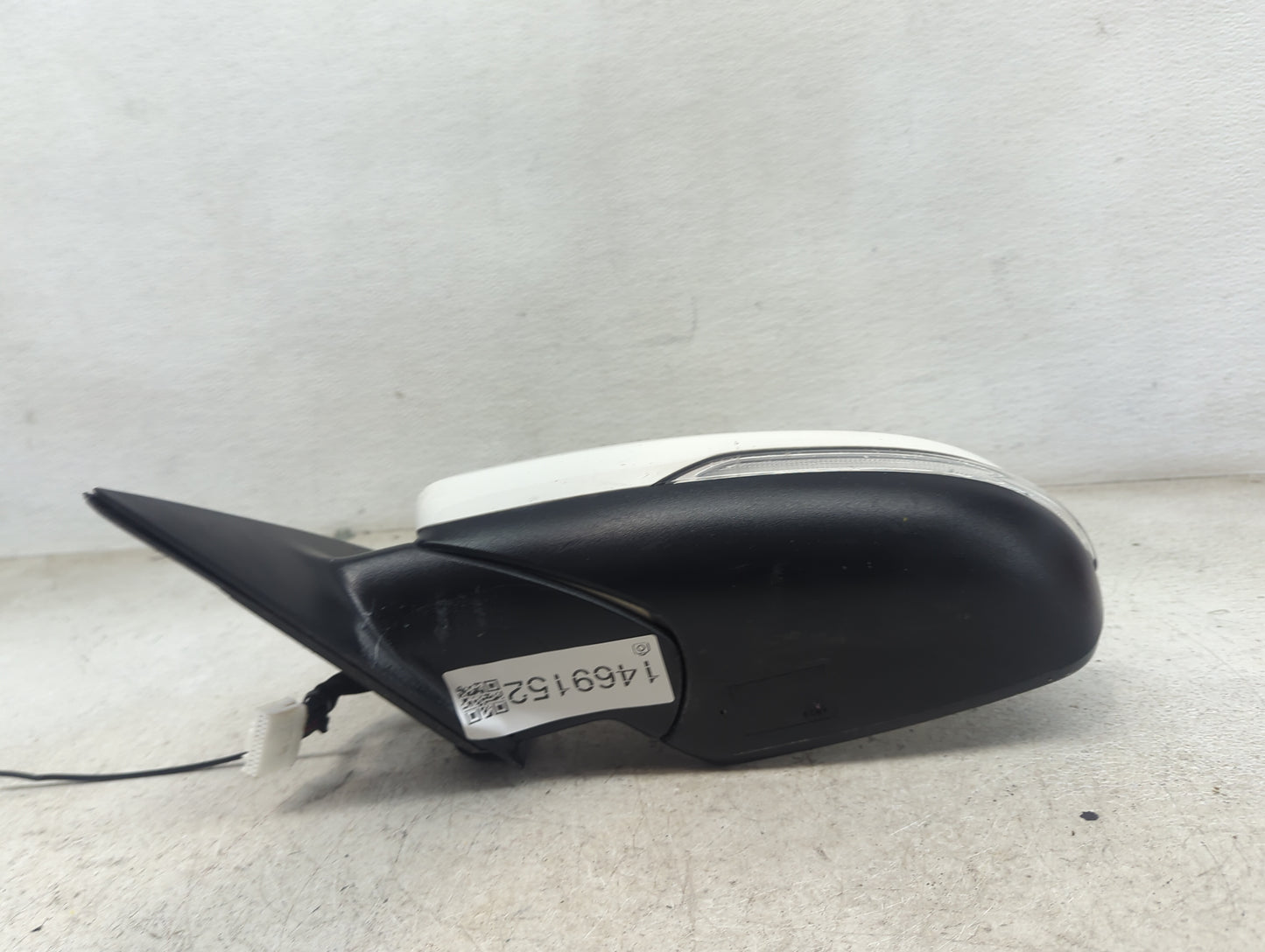 2016-2018 Kia Optima Driver Side View Mirror - Left Door Mirror OEM Used - Oemusedautoparts1.com
