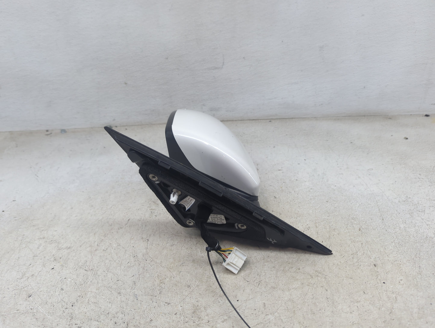 2016-2018 Kia Optima Driver Side View Mirror - Left Door Mirror OEM Used - Oemusedautoparts1.com