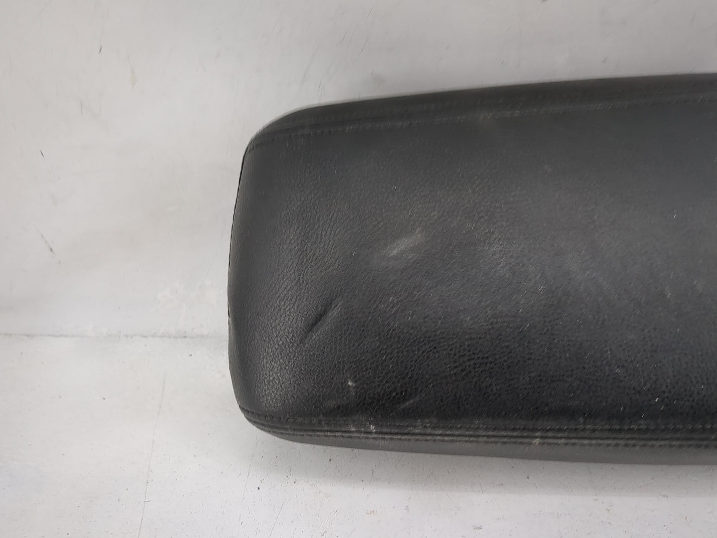 2018 Kia Optima Center Console Armrest Cover Lid Fits OEM Used Auto Parts - Oemusedautoparts1.com