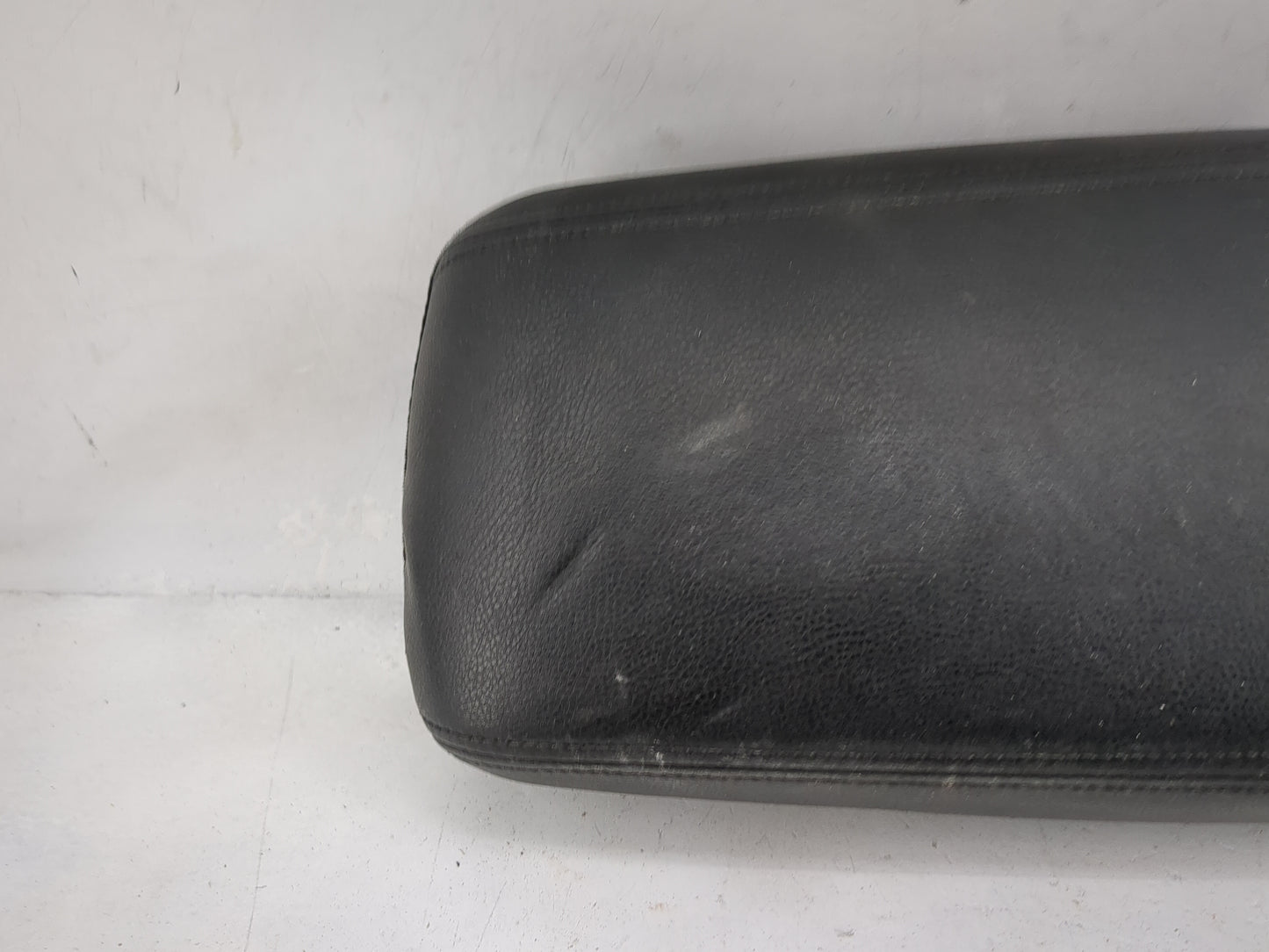 2018 Kia Optima Center Console Armrest Cover Lid Fits OEM Used Auto Parts - Oemusedautoparts1.com