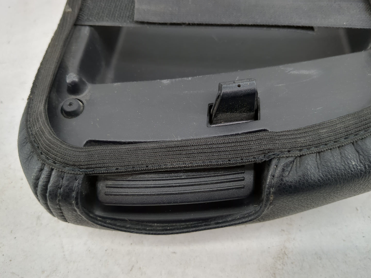 2018 Kia Optima Center Console Armrest Cover Lid Fits OEM Used Auto Parts - Oemusedautoparts1.com