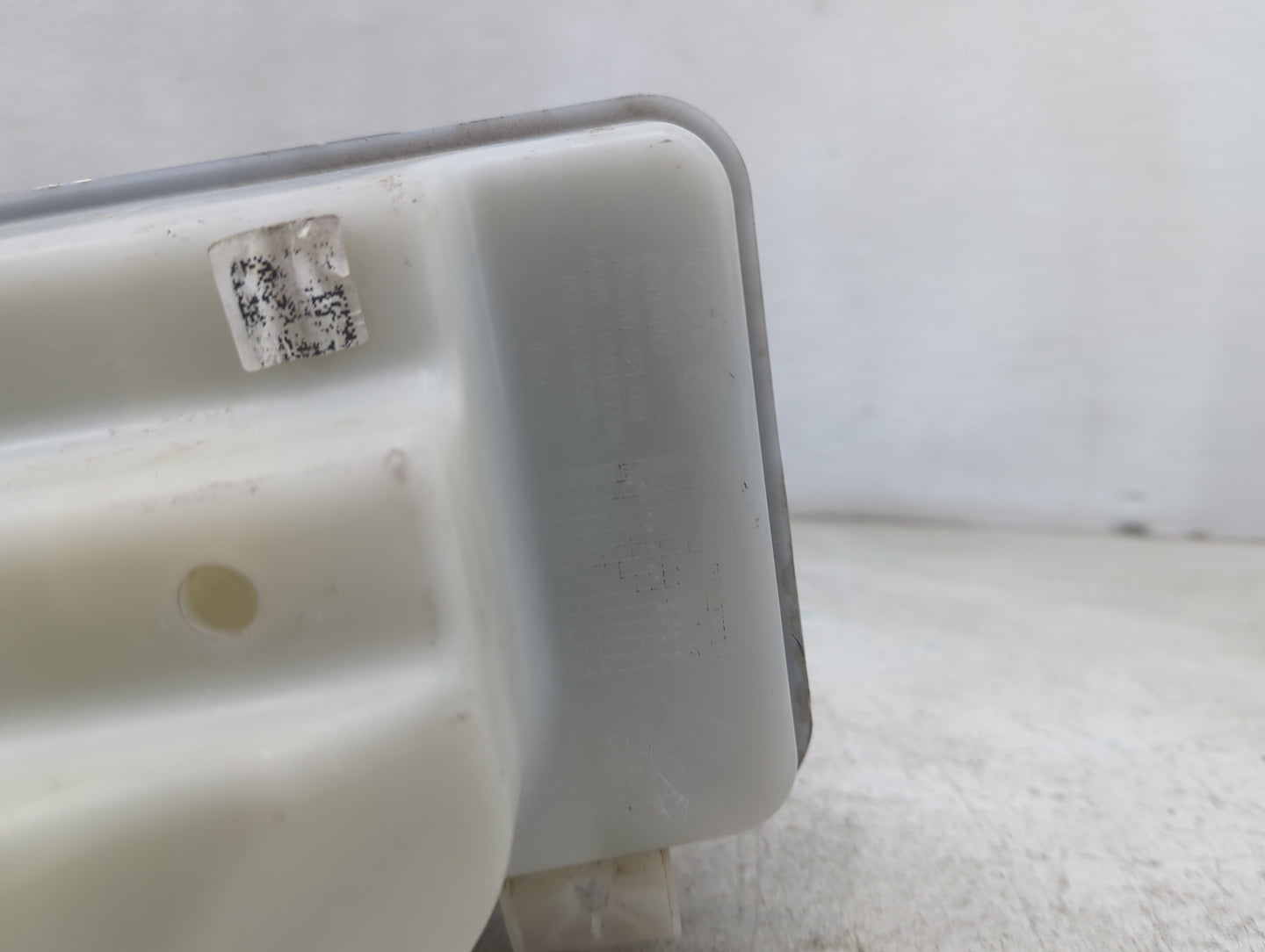 2016-2020 Kia Optima Radiator Coolant Overflow Expansion Tank Bottle 1478831 - Oemusedautoparts1.com