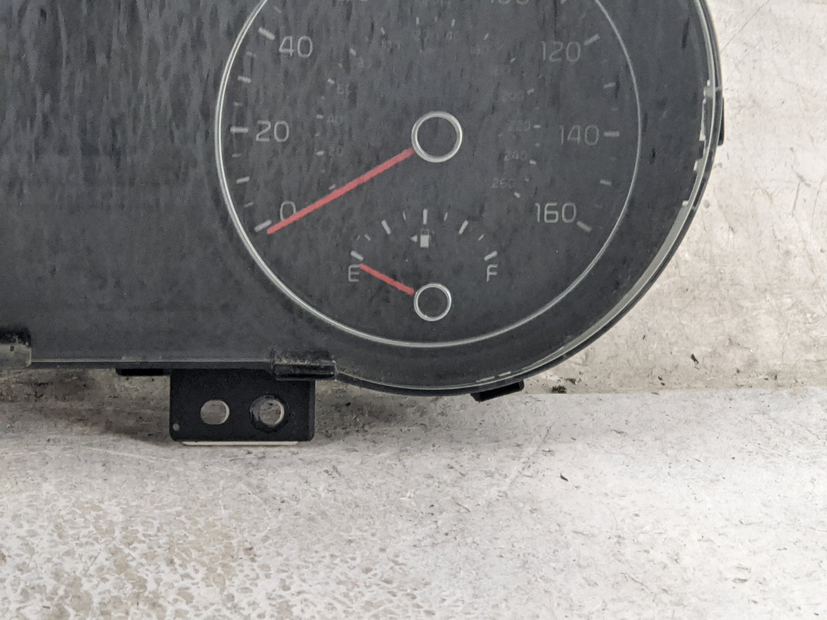 2016-2018 Kia Optima Instrument Cluster Speedometer Gauges P/N:94001-D5500 Miles:106K Fits Fits 2016 2017 2018 OEM Used Auto