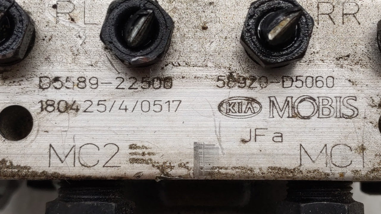 2017-2018 Kia Optima ABS Pump Control Module Replacement P/N:58900-D5060 58920-D5060 Fits Fits 2017 2018 OEM Used Auto Parts