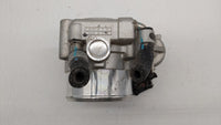 2016-2019 Kia Optima Throttle Body P/N:0 280 750 618 35100-2G600 Fits Fits 2015 2016 2017 2018 2019 OEM Used Auto Parts - Oe