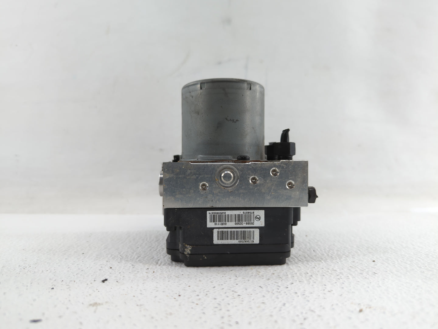 2017-2018 Kia Optima ABS Pump Control Module Replacement P/N:58900-D5060 58920-D5060 Fits Fits 2017 2018 OEM Used Auto Parts