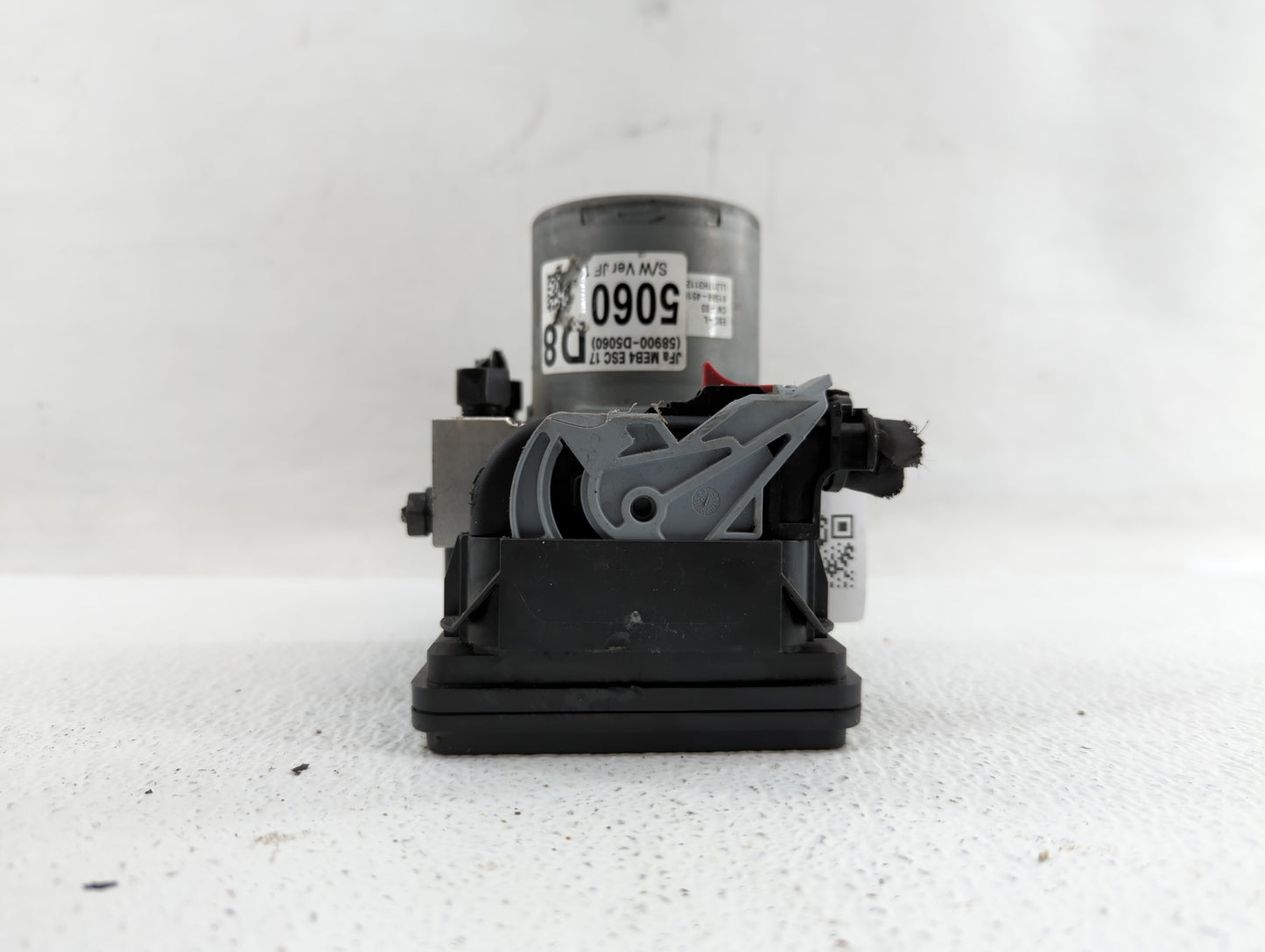 2017-2018 Kia Optima ABS Pump Control Module Replacement P/N:58900-D5060 58920-D5060 Fits Fits 2017 2018 OEM Used Auto Parts