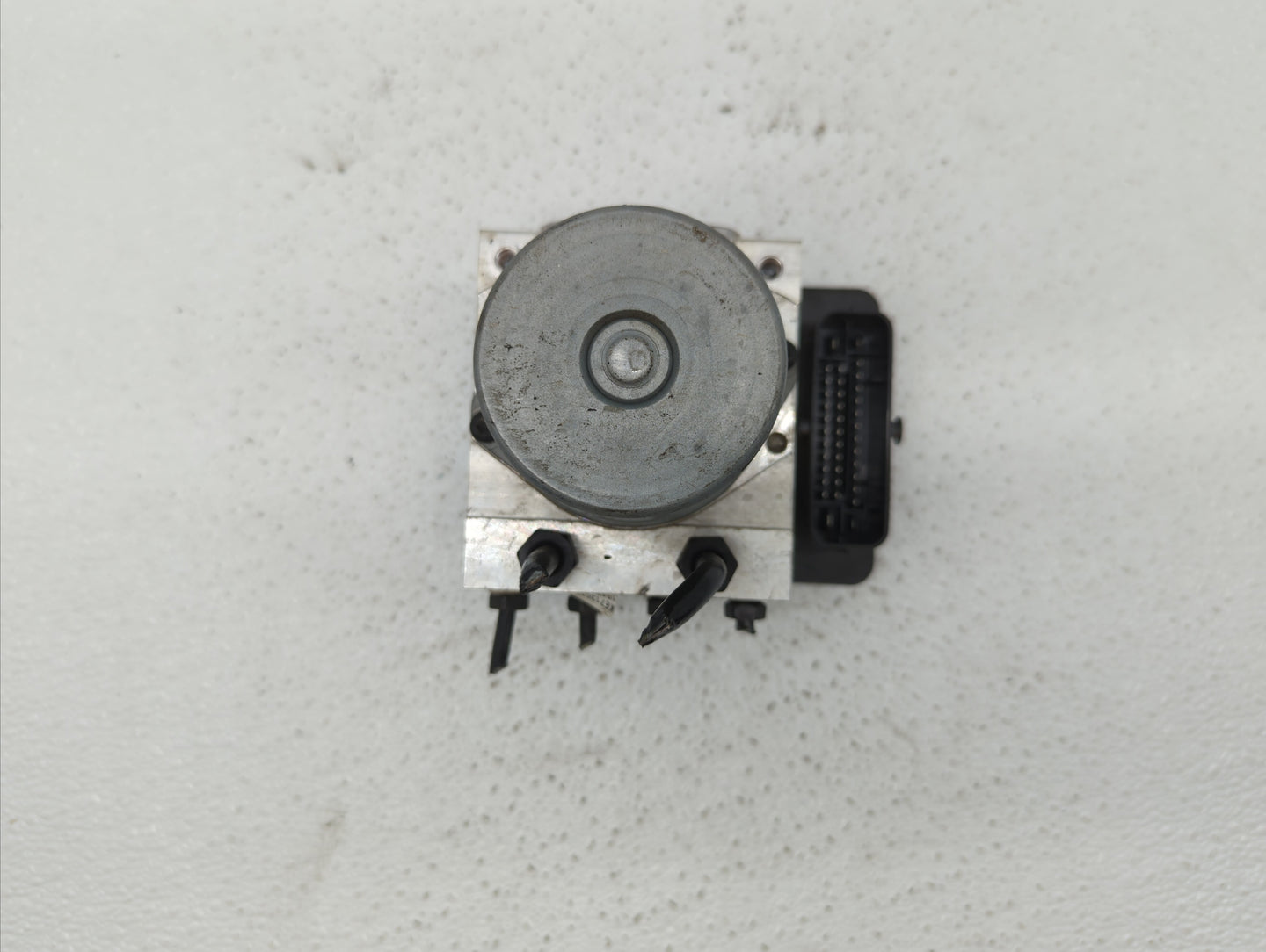 2017-2018 Kia Optima ABS Pump Control Module Replacement P/N:58900-D5060 58920-D5060 Fits Fits 2017 2018 OEM Used Auto Parts