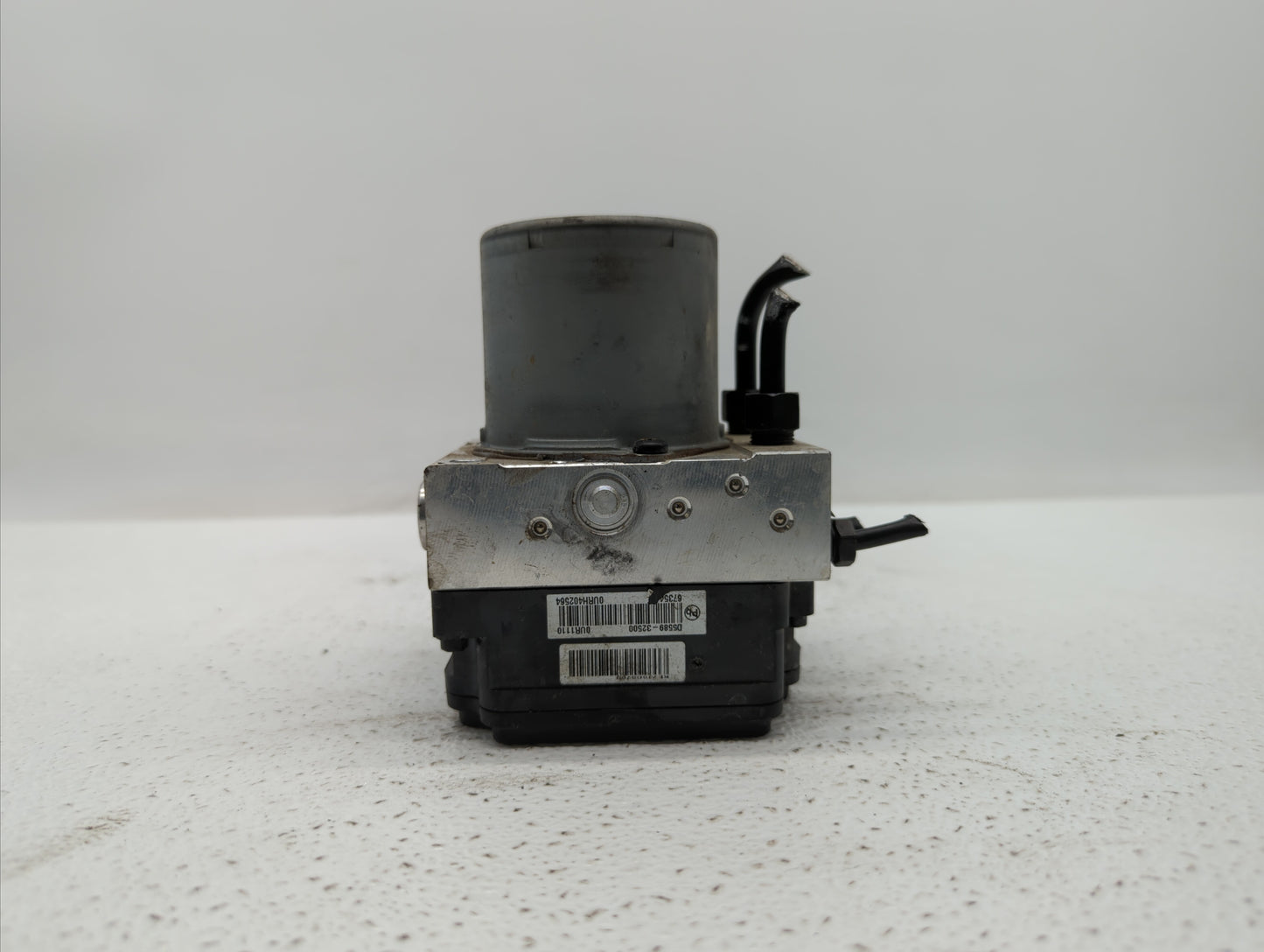 2017-2018 Kia Optima ABS Pump Control Module Replacement P/N:58900-D5060 58920-D5060 Fits Fits 2017 2018 OEM Used Auto Parts