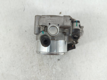 2016-2019 Kia Optima Throttle Body P/N:35100-2G600 Fits Fits 2015 2016 2017 2018 2019 OEM Used Auto Parts