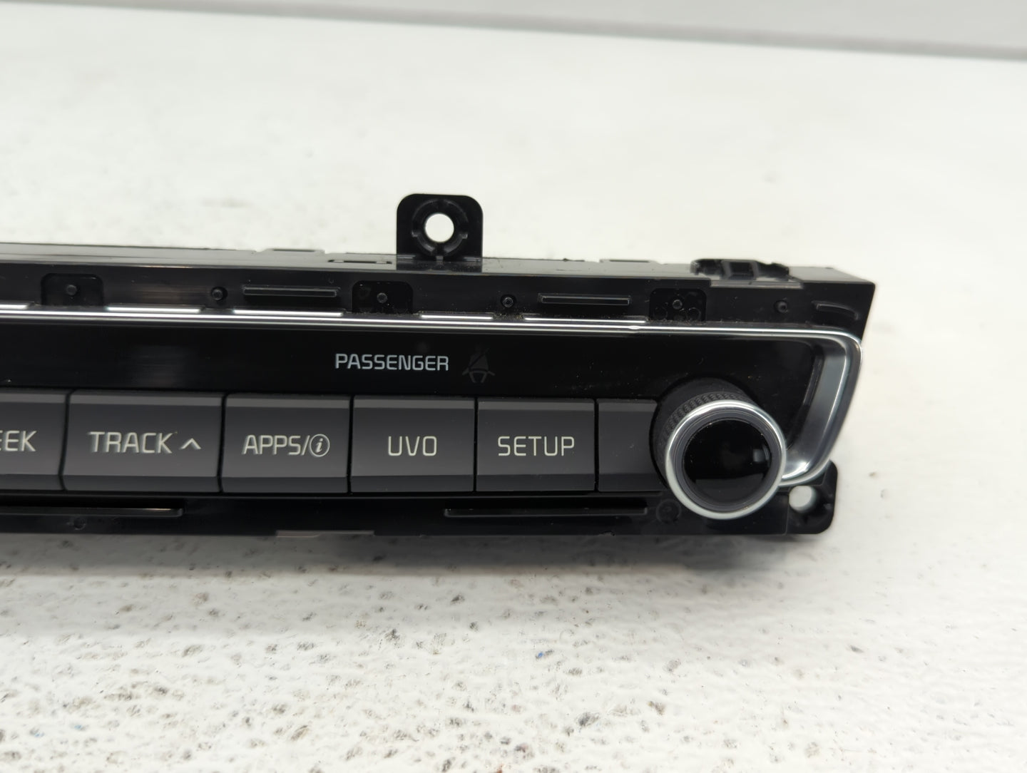 2016-2019 Kia Optima Radio Control Panel - Oemusedautoparts1.com