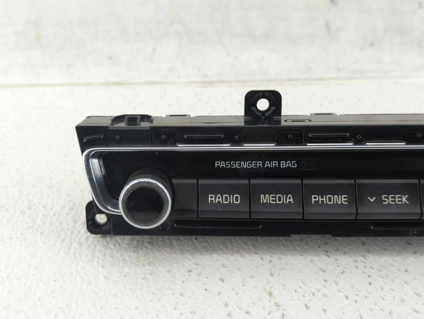 2016-2019 Kia Optima Radio Control Panel - Oemusedautoparts1.com