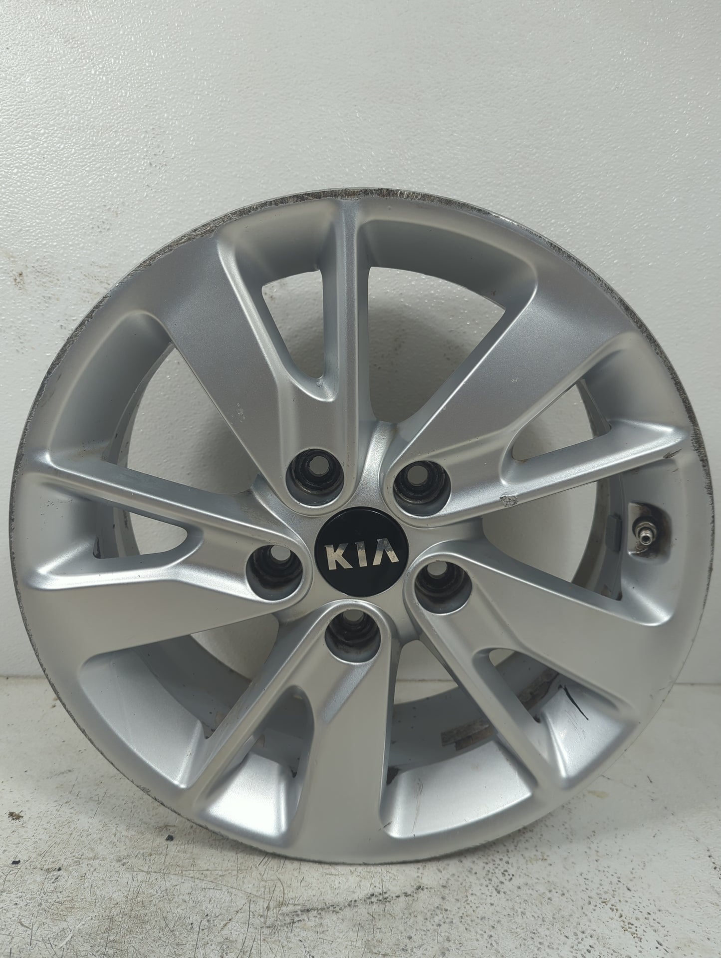 2018 Kia Optima Oem Wheel Rim 5000372 - Oemusedautoparts1.com