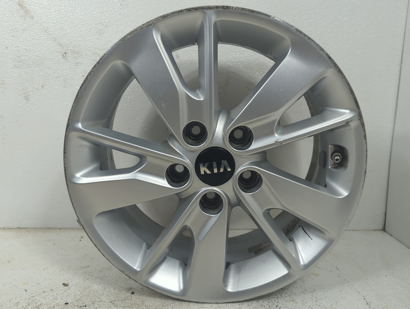 2018 Kia Optima Oem Wheel Rim 5000372 - Oemusedautoparts1.com