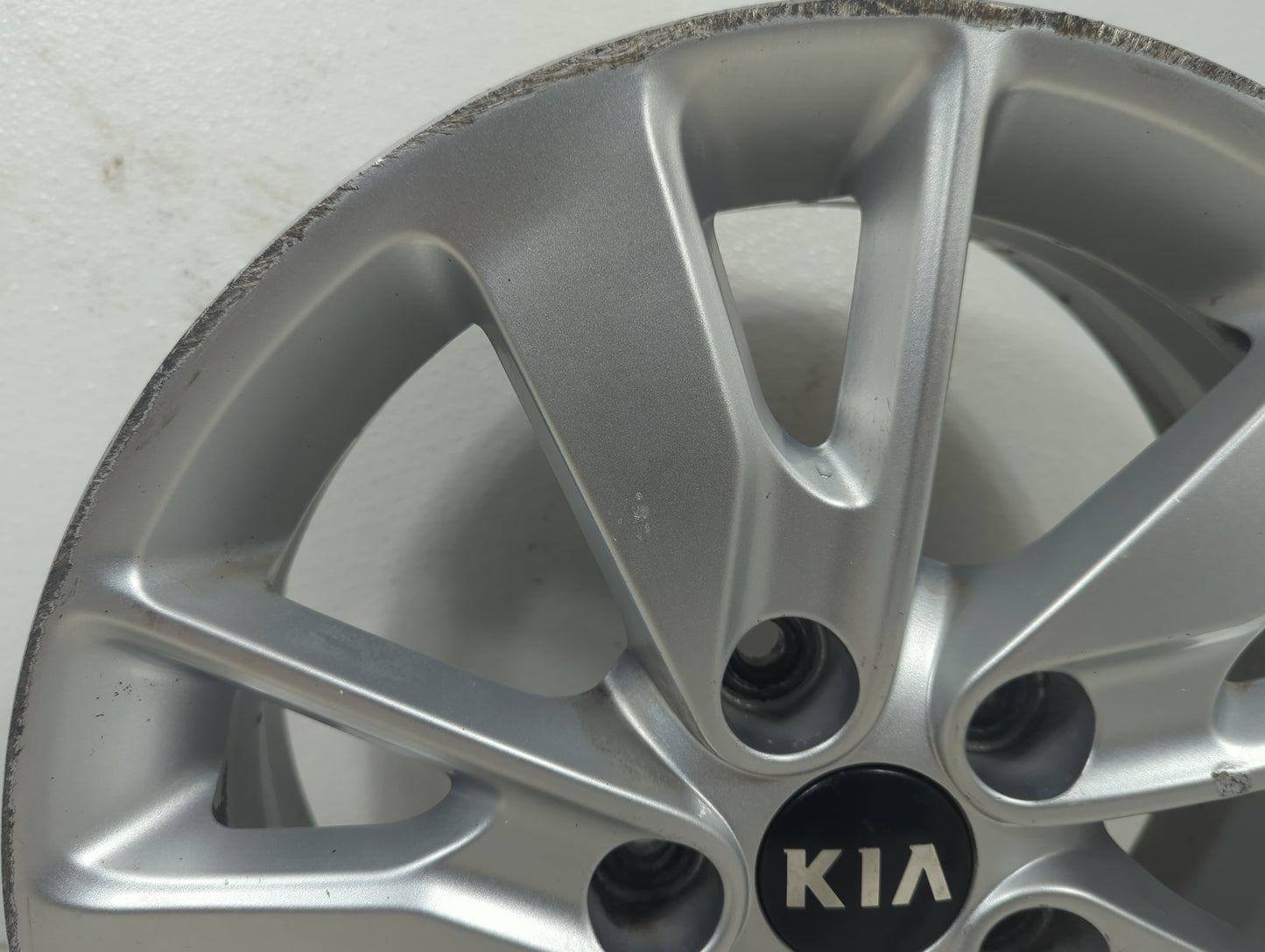 2018 Kia Optima Oem Wheel Rim 5000372 - Oemusedautoparts1.com