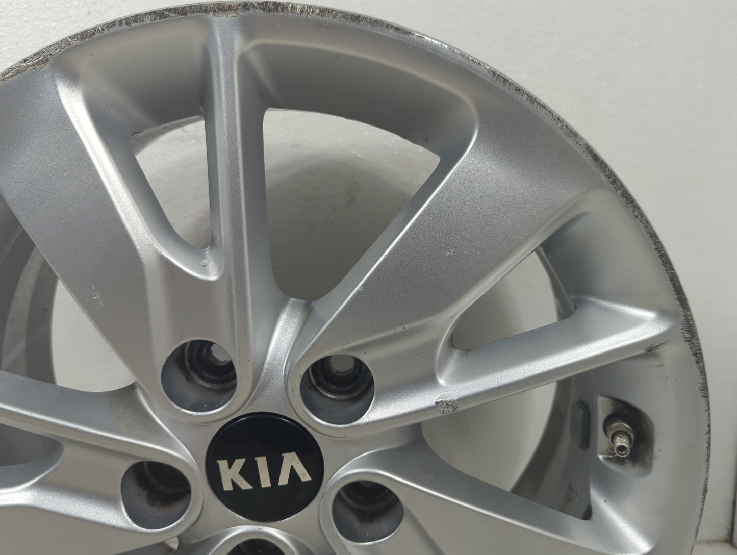 2018 Kia Optima Oem Wheel Rim 5000372 - Oemusedautoparts1.com