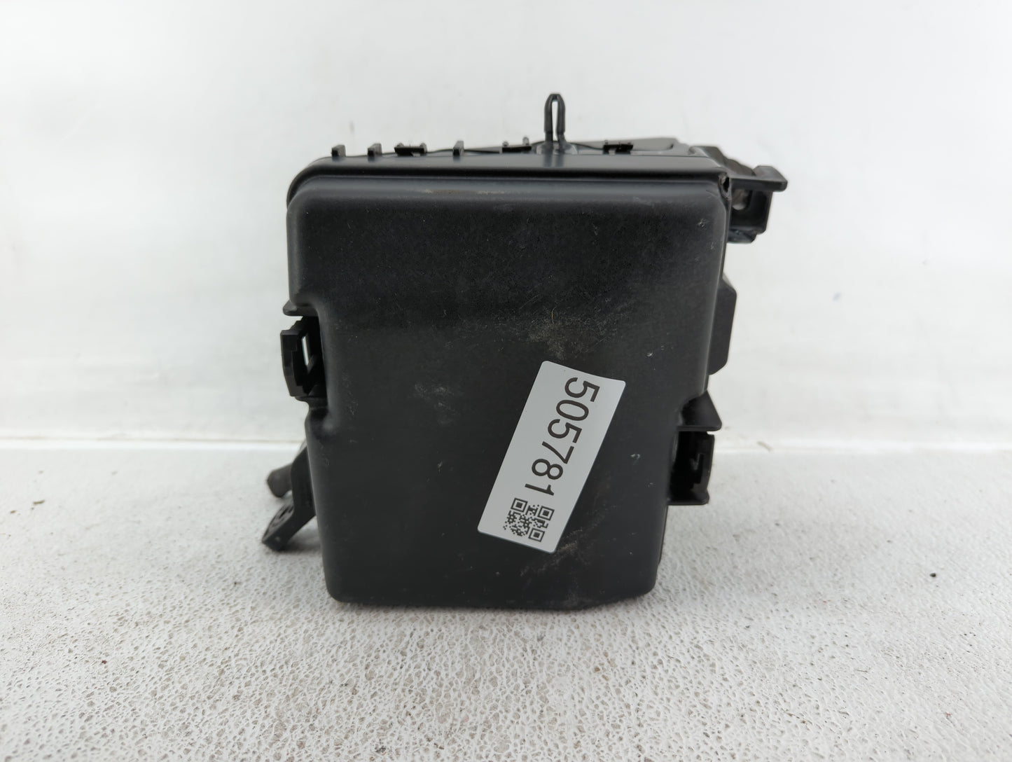 2016-2019 Kia Optima Fusebox Fuse Box Panel Relay Module P/N:91210D5180JA Fits Fits 2016 2017 2018 2019 OEM Used Auto Parts 