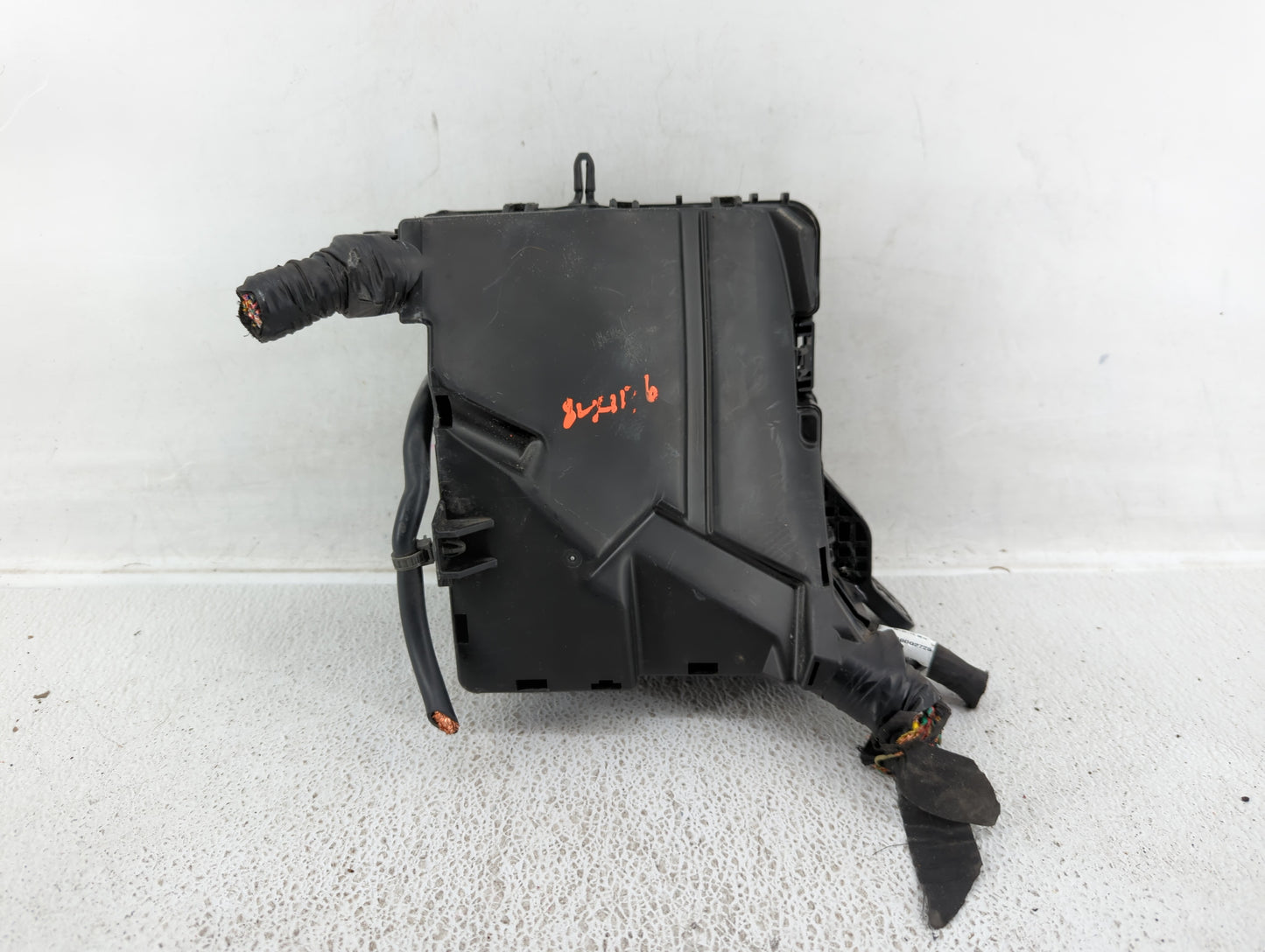 2016-2019 Kia Optima Fusebox Fuse Box Panel Relay Module P/N:91210D5180JA Fits Fits 2016 2017 2018 2019 OEM Used Auto Parts 