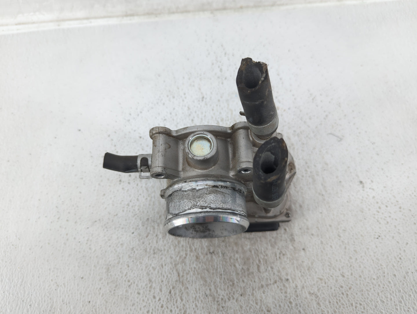 2016-2020 Kia Optima Throttle Body P/N:35100-2B340 Fits Fits 2015 2016 2017 2018 2019 2020 2021 2022 OEM Used Auto Parts - O