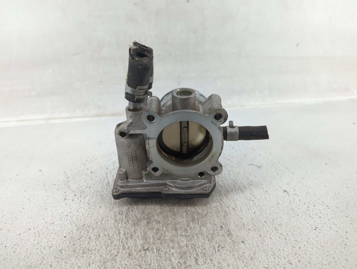 2016-2020 Kia Optima Throttle Body P/N:35100-2B340 Fits Fits 2015 2016 2017 2018 2019 2020 2021 2022 OEM Used Auto Parts - O