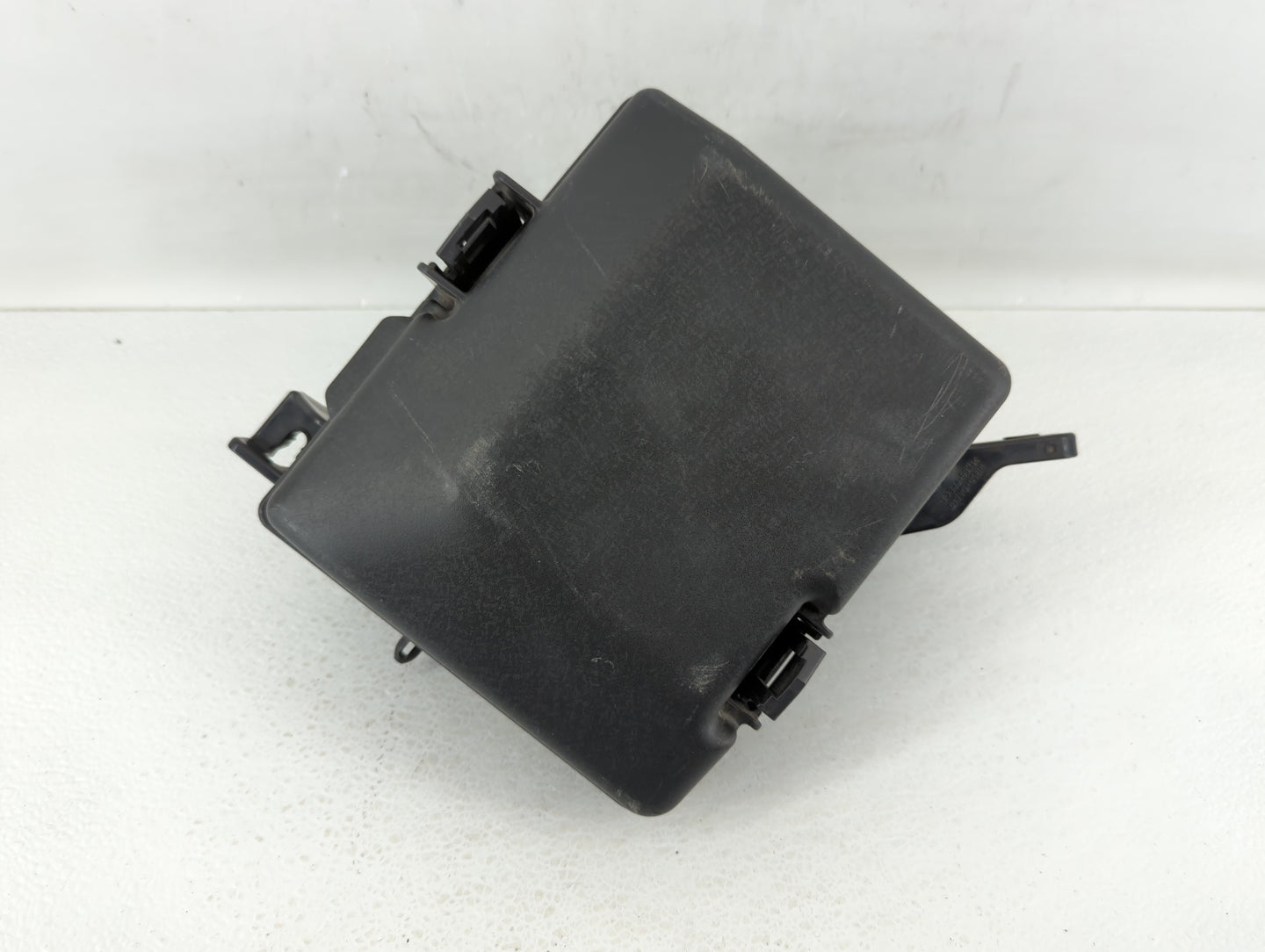 2016-2019 Kia Optima Fusebox Fuse Box Panel Relay Module P/N:91950-D5822 Fits Fits 2016 2017 2018 2019 OEM Used Auto Parts -