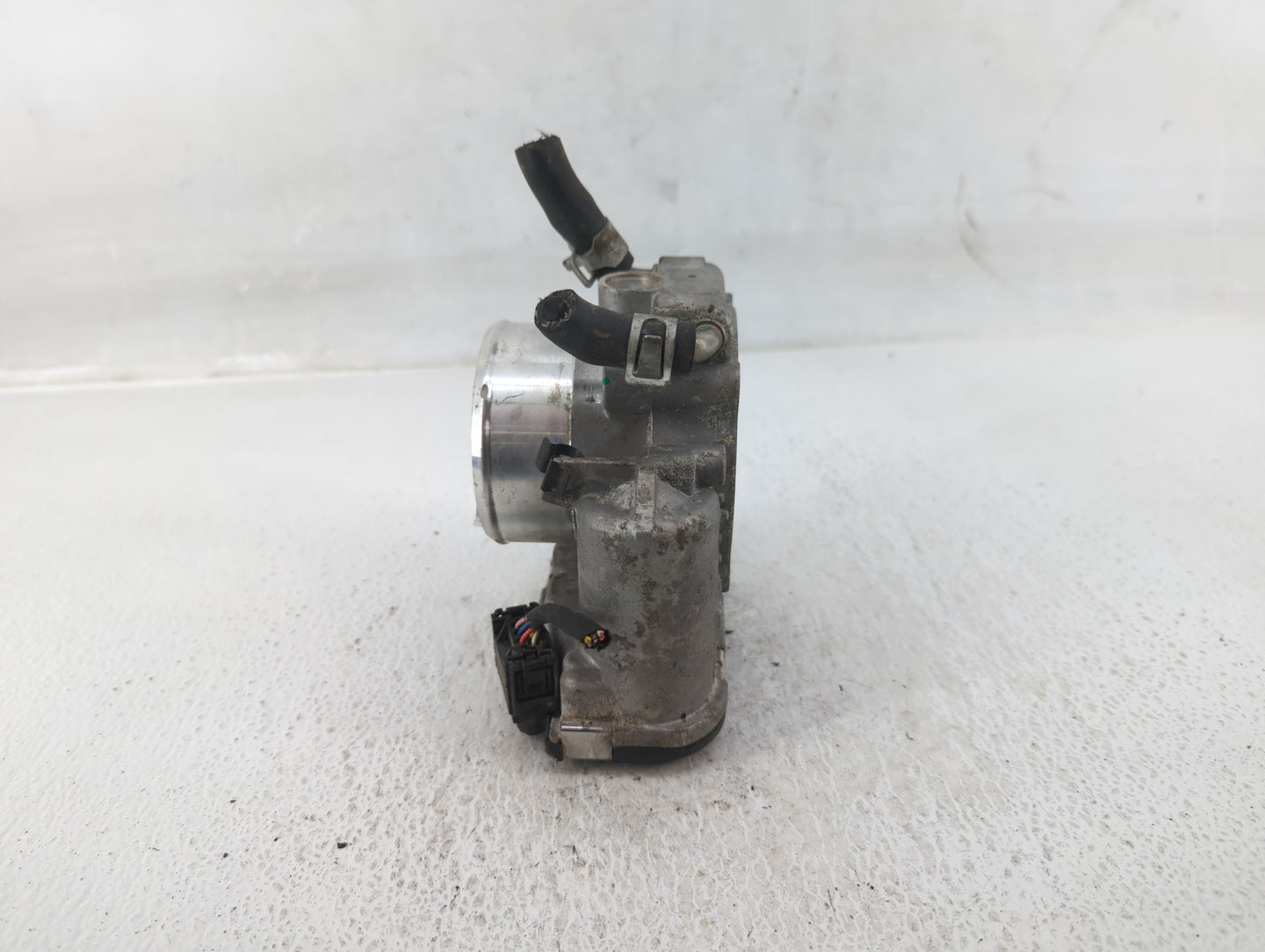 2016-2020 Kia Optima Throttle Body P/N:35100-2G600 Fits Fits 2015 2016 2017 2018 2019 2020 2021 OEM Used Auto Parts - Oemuse