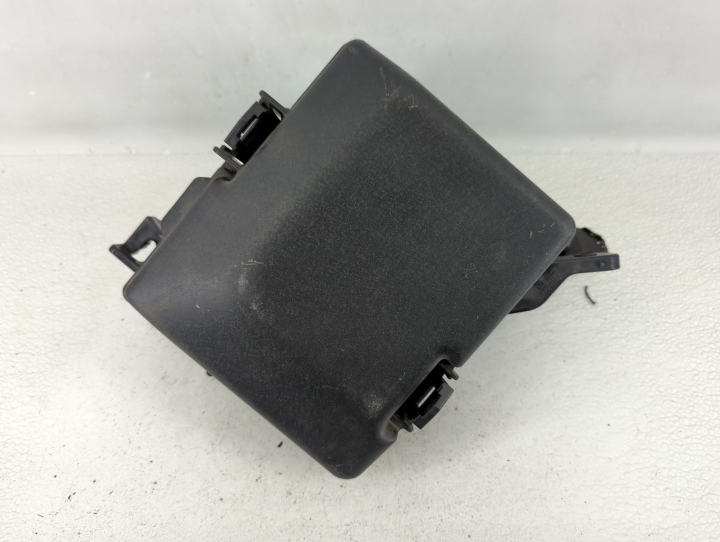 2016-2019 Kia Optima Fusebox Fuse Box Panel Relay Module P/N:91950-D5822 Fits Fits 2016 2017 2018 2019 OEM Used Auto Parts -