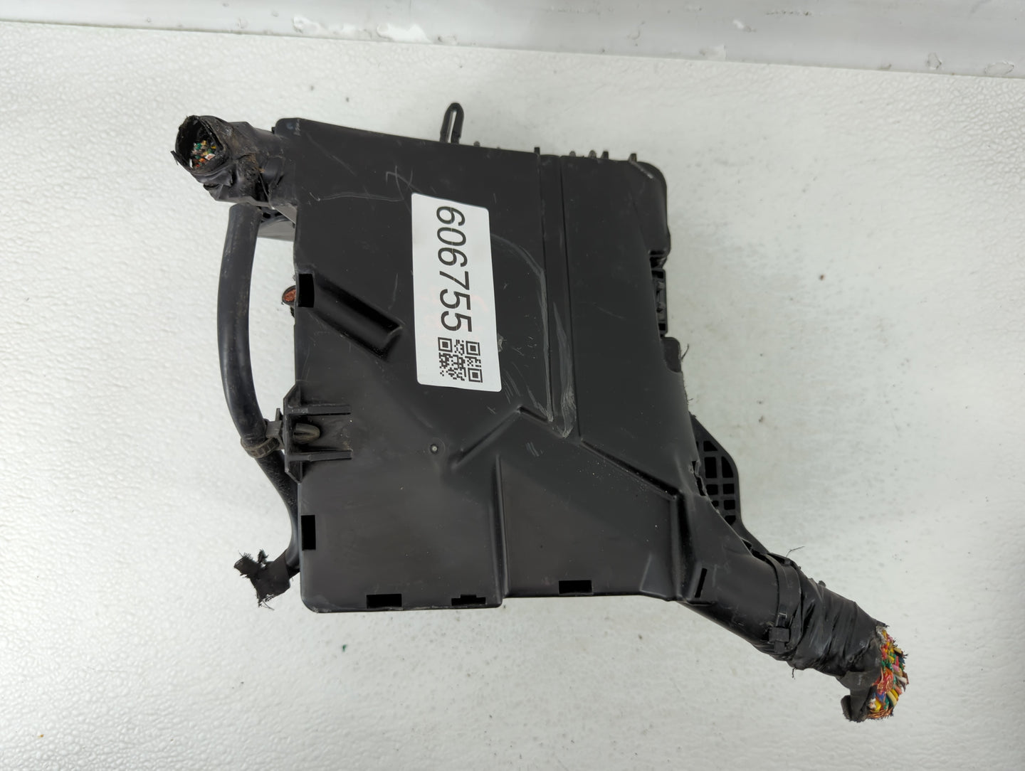 2016-2019 Kia Optima Fusebox Fuse Box Panel Relay Module P/N:91950-D5822 Fits Fits 2016 2017 2018 2019 OEM Used Auto Parts -