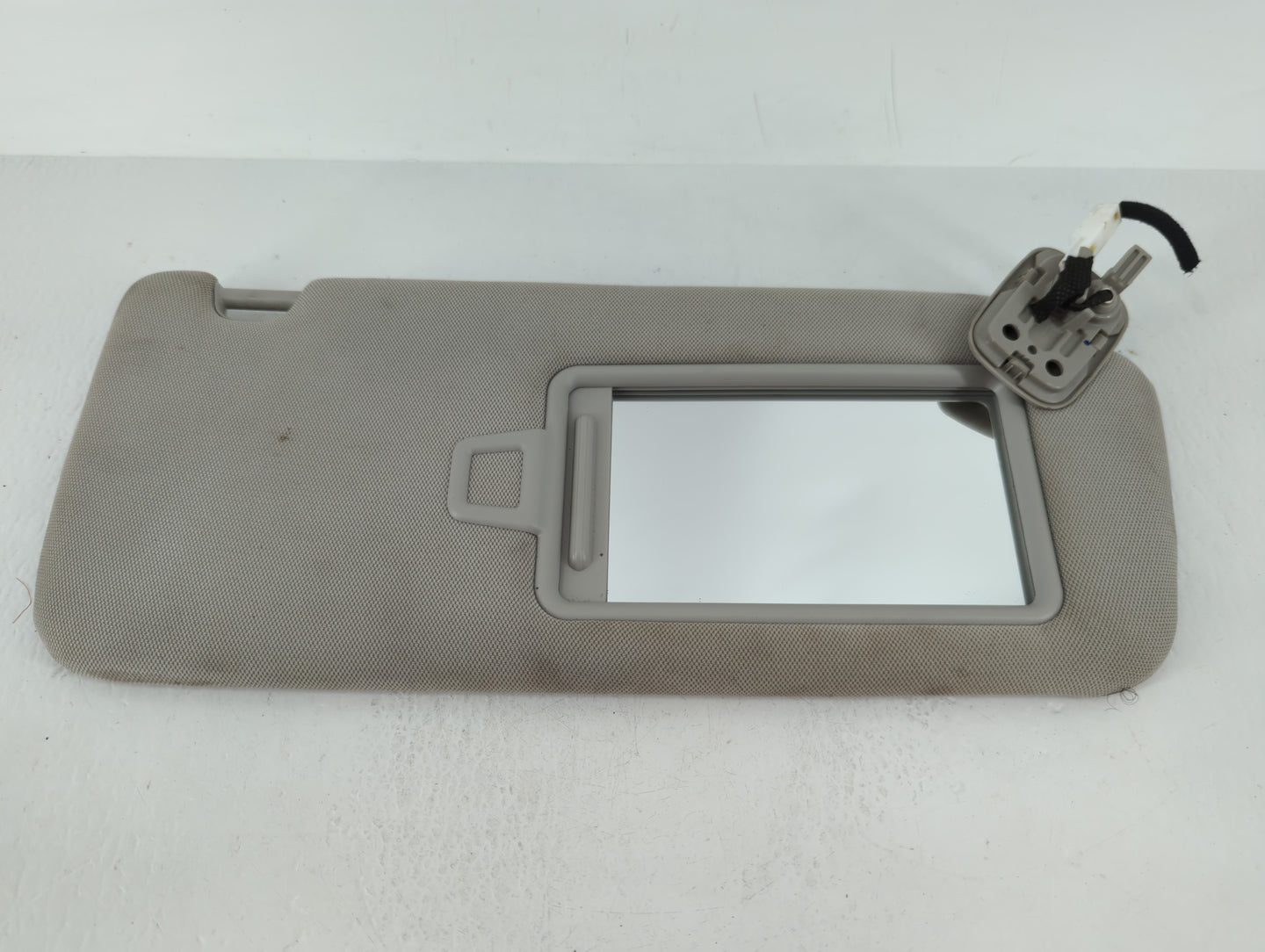 2016-2020 Kia Optima Sun Visor Shade Replacement Passenger Right Mirror Fits Fits 2016 2017 2018 2019 2020 OEM Used Auto Par