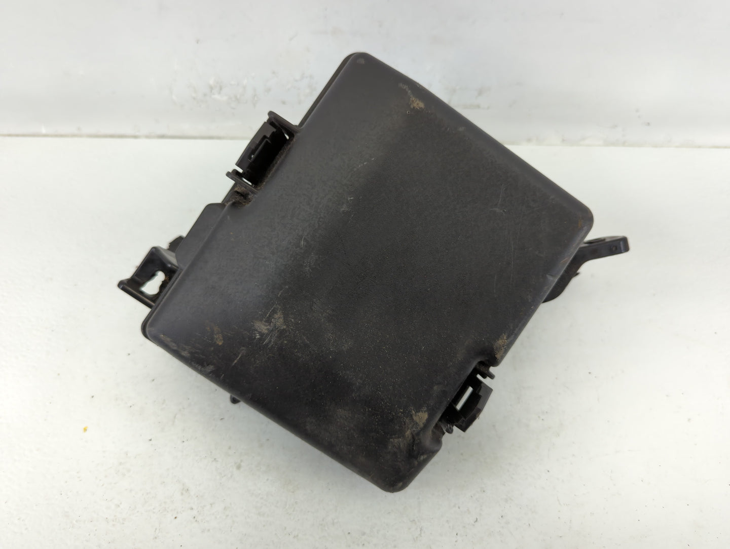 2016-2019 Kia Optima Fusebox Fuse Box Panel Relay Module P/N:91950-D5822 Fits Fits 2016 2017 2018 2019 OEM Used Auto Parts -