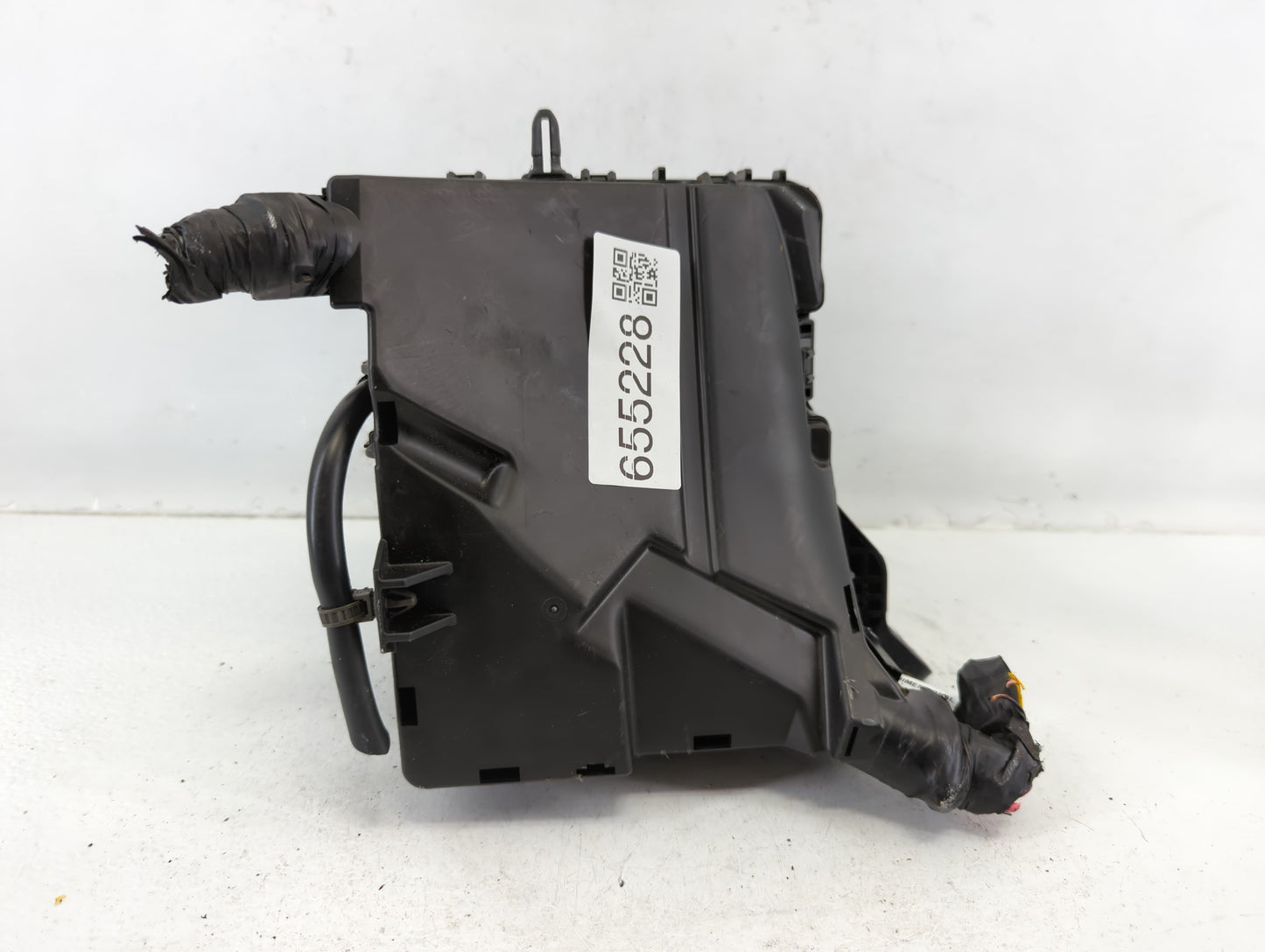 2016-2019 Kia Optima Fusebox Fuse Box Panel Relay Module P/N:91950-D5822 Fits Fits 2016 2017 2018 2019 OEM Used Auto Parts -