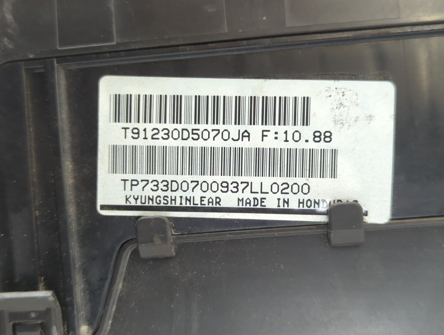 2016-2019 Kia Optima Fusebox Fuse Box Panel Relay Module P/N:91950-D5822 Fits Fits 2016 2017 2018 2019 OEM Used Auto Parts -
