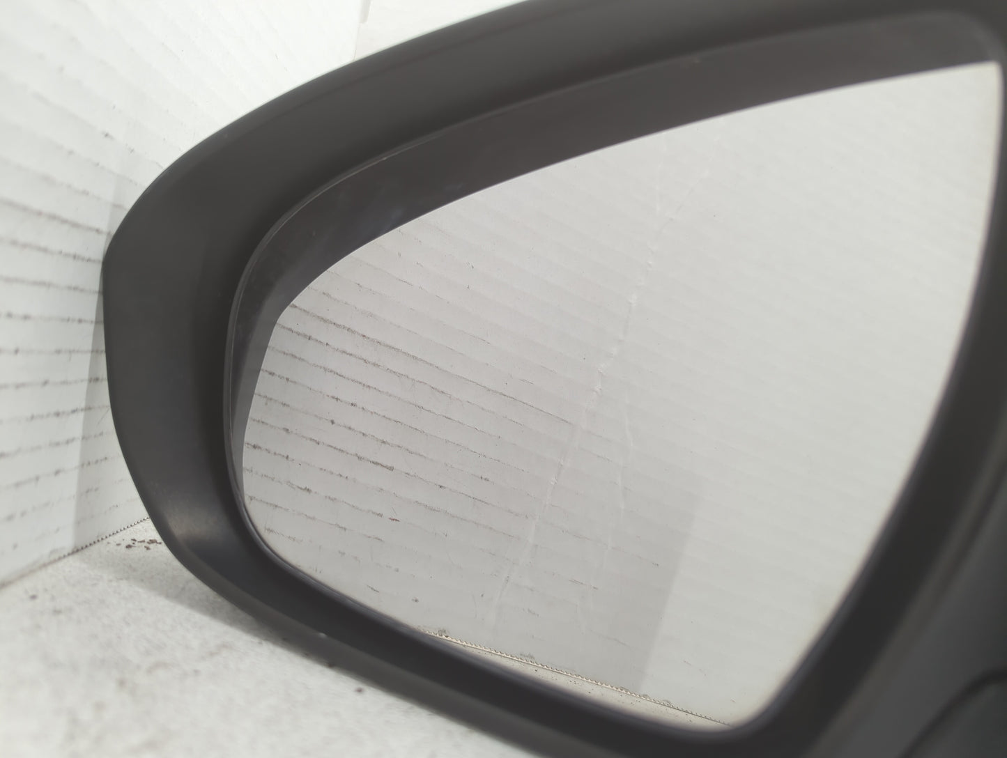 2016-2018 Kia Optima Driver Side View Mirror - Left Door Mirror OEM Used - Oemusedautoparts1.com