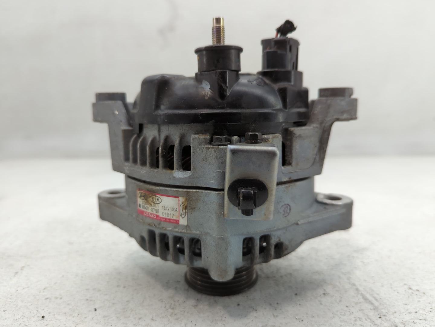 2016-2020 Kia Optima Alternator Replacement Generator Charging Assembly Engine OEM P/N:37300-2G061 Fits OEM Used Auto Parts 