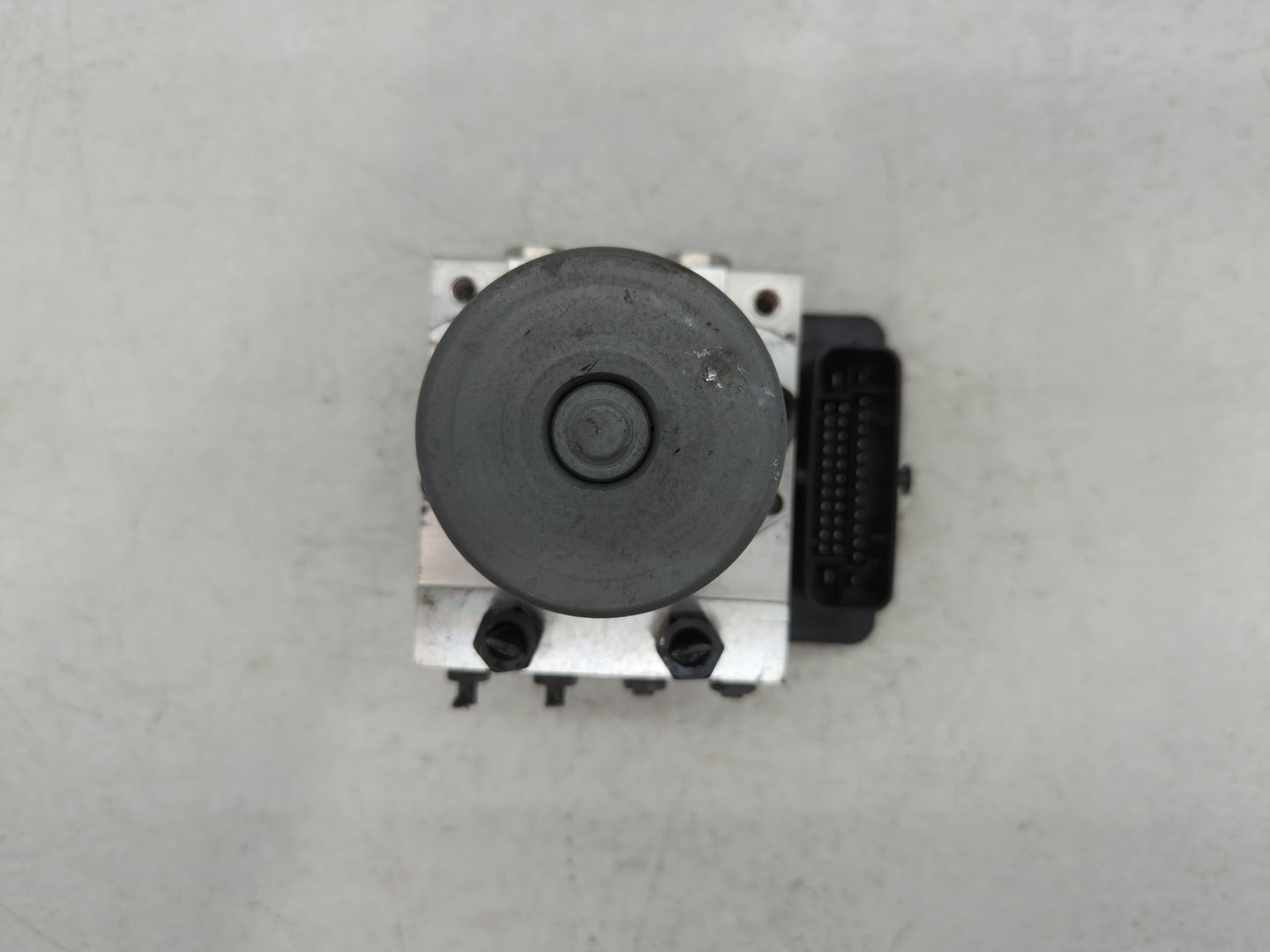 2016-2018 Kia Optima ABS Pump Control Module Replacement P/N:58900-D5060 Fits Fits 2016 2017 2018 OEM Used Auto Parts - Oemu