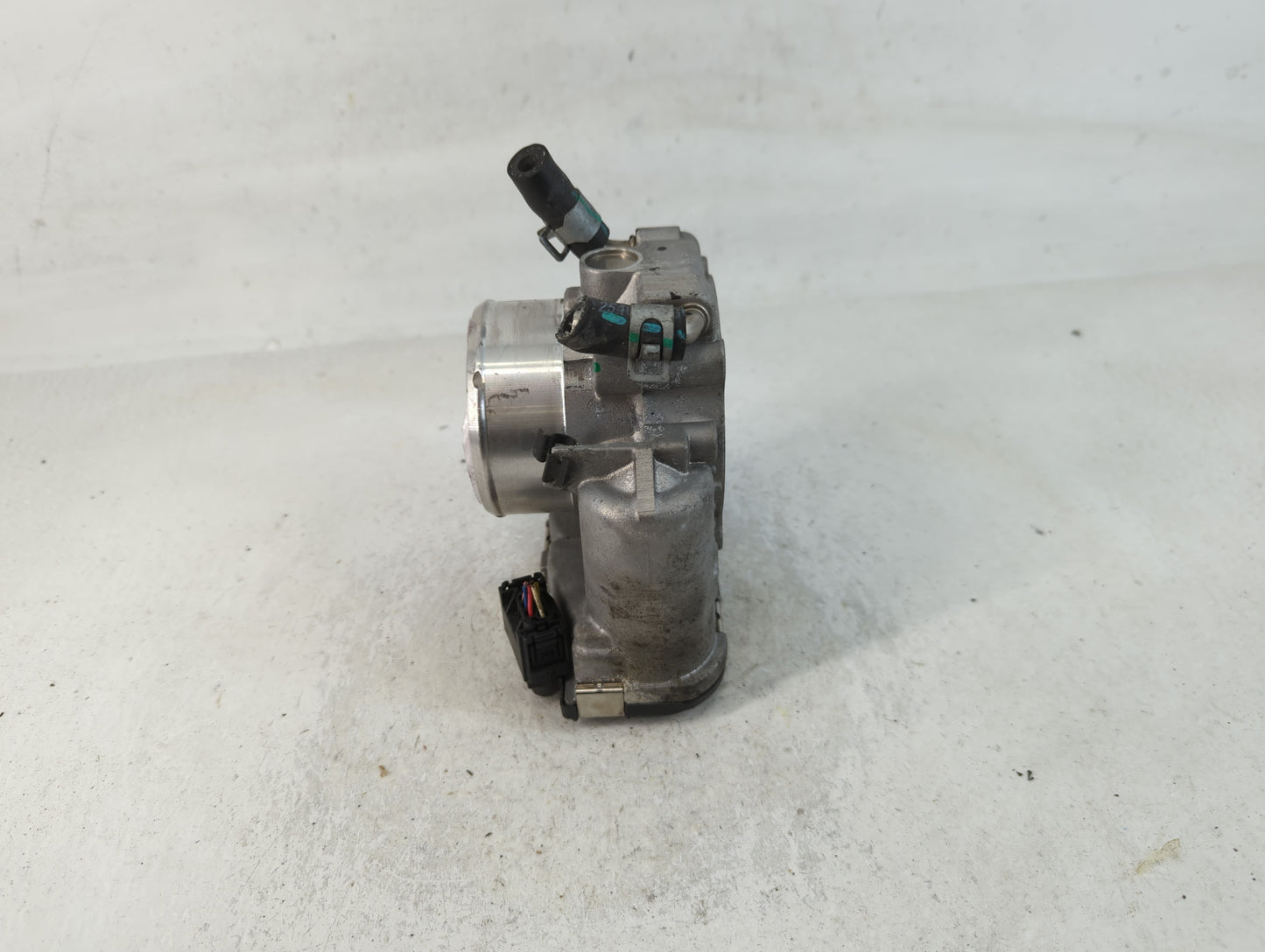 2016-2020 Kia Optima Throttle Body P/N:35100-2G600 Fits Fits 2015 2016 2017 2018 2019 2020 2021 OEM Used Auto Parts - Oemuse