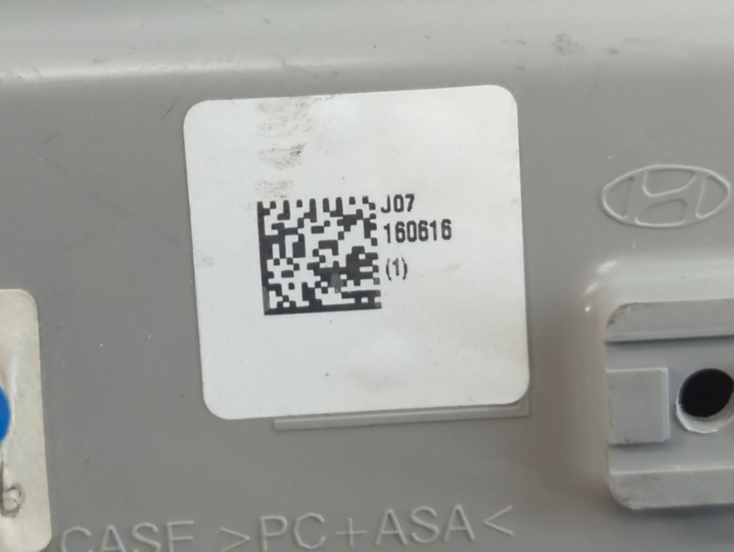 2018 Kia Optima Overhead Roof Console Grey - Oemusedautoparts1.com