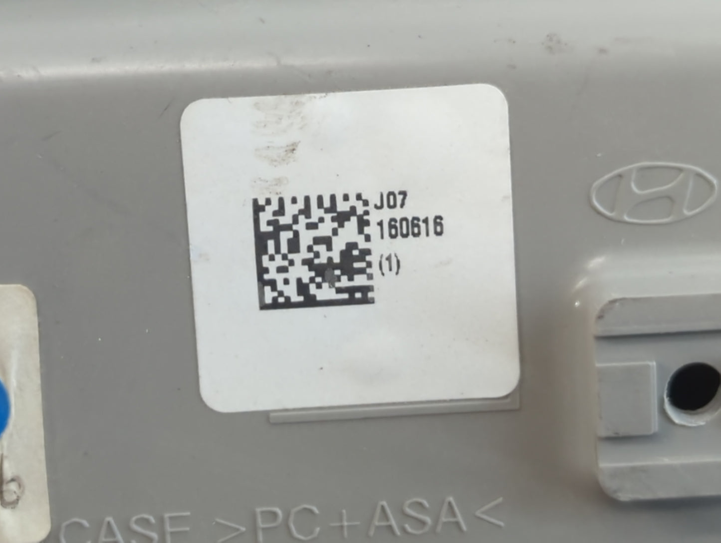 2018 Kia Optima Overhead Roof Console Grey - Oemusedautoparts1.com