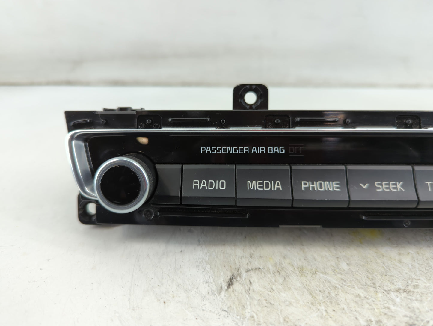 2016-2019 Kia Optima Radio AM FM Cd Player Receiver Replacement P/N:96540-D5400WK Fits Fits 2016 2017 2018 2019 OEM Used Aut