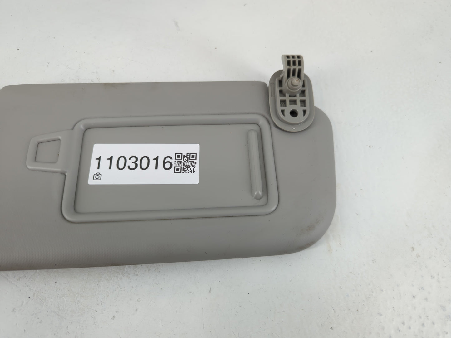 2018-2020 Kia Rio Sun Visor Shade Replacement Driver Left Mirror Fits Fits 2018 2019 2020 2021 2022 OEM Used Auto Parts - Oe