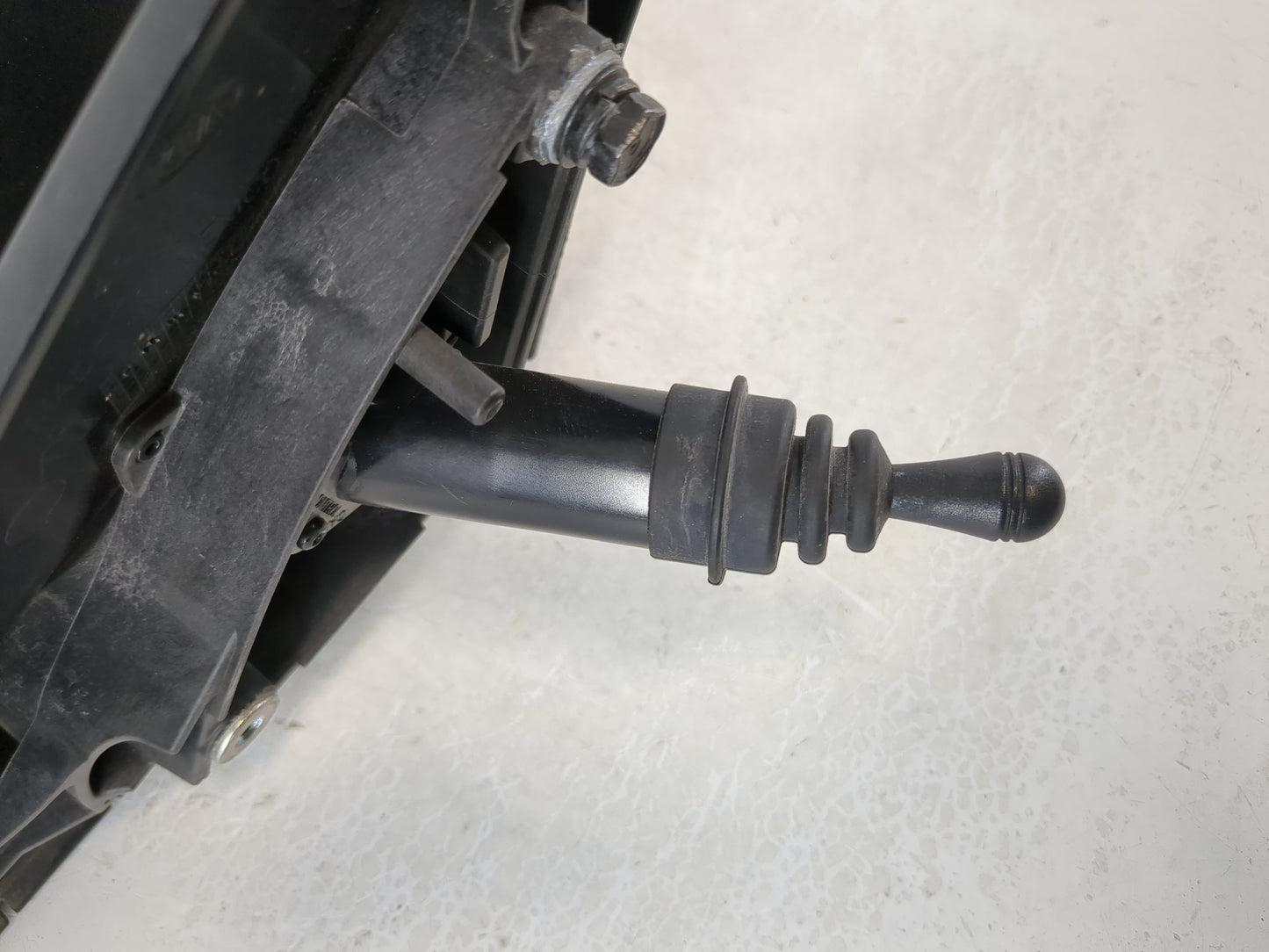 2018 Kia Rio Side Mirror Replacement Passenger Right View Door Mirror P/N:E1146R-048704 Fits OEM Used Auto Parts - Oemusedau