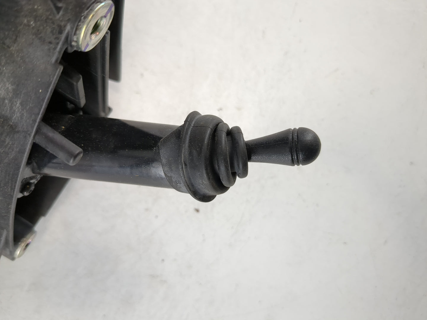 2018 Kia Rio Side Mirror Replacement Passenger Right View Door Mirror P/N:E1146R-048704 Fits OEM Used Auto Parts - Oemusedau