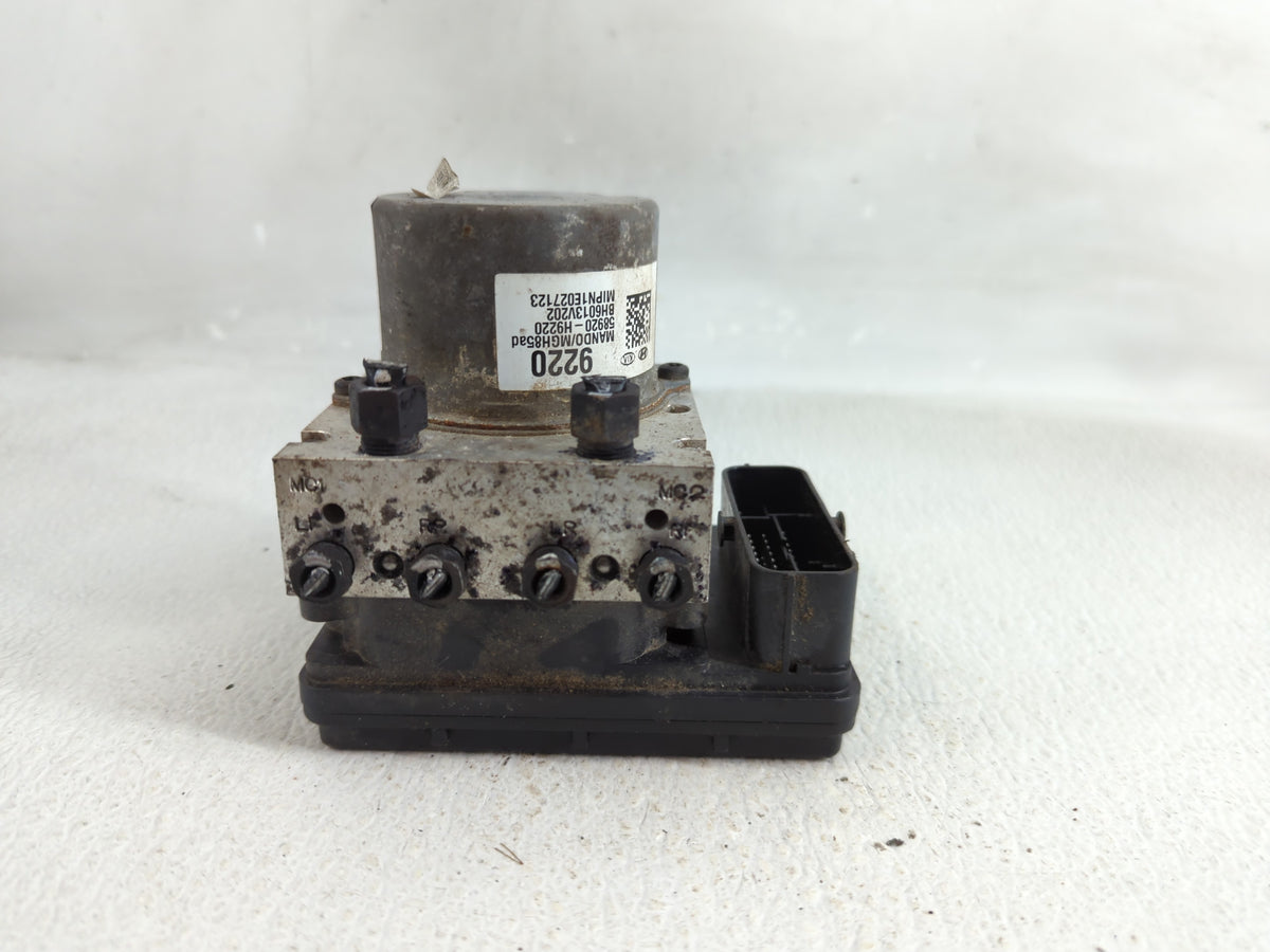 2018-2019 Kia Rio Anti-Lock Brake ABS Pump Module Actuator OEM P/N:58920-H9220 Fits Fits 2018 2019 OEM Used Auto Parts - Oem