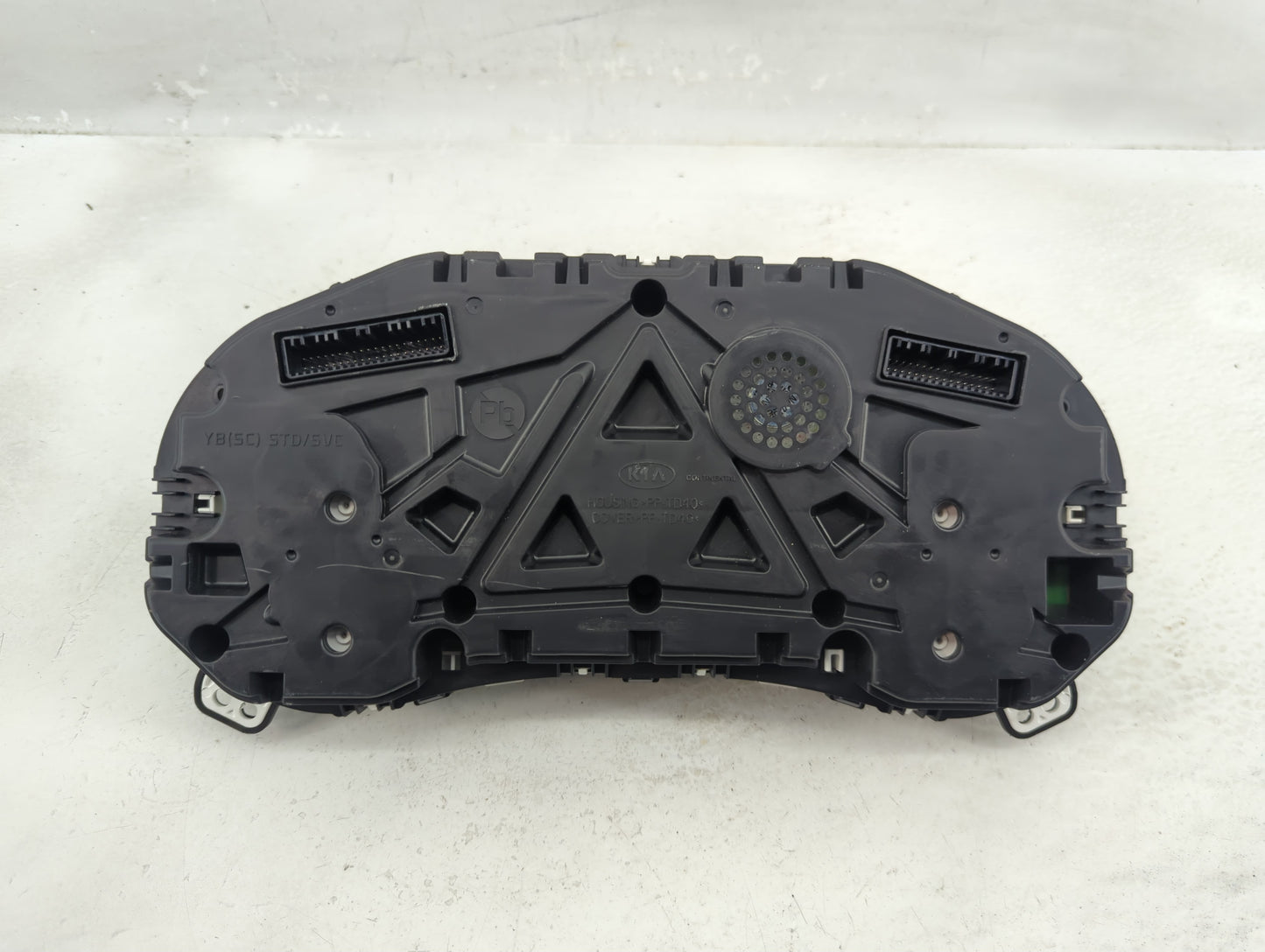 2018-2019 Kia Rio Instrument Cluster Speedometer Gauges Fits Fits 2018 2019 OEM Used Auto Parts - Oemusedautoparts1.com