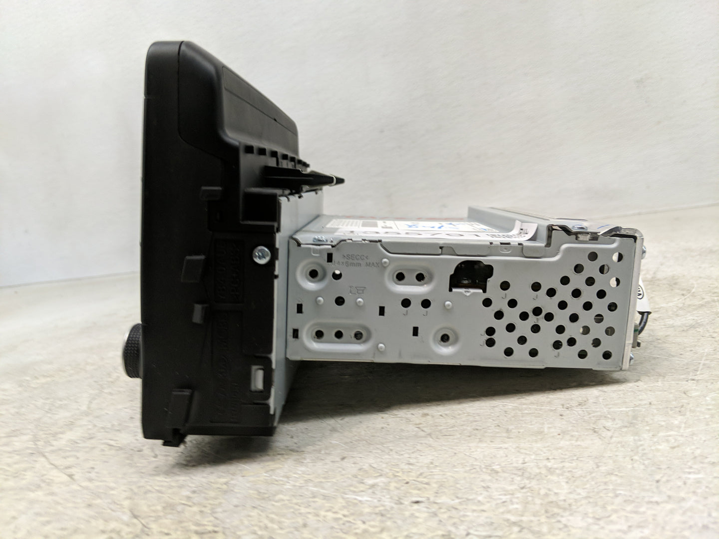 2018-2019 Kia Rio Radio AM FM Cd Player Receiver Replacement P/N:96180-H9800WK Fits Fits 2018 2019 OEM Used Auto Parts - Oem